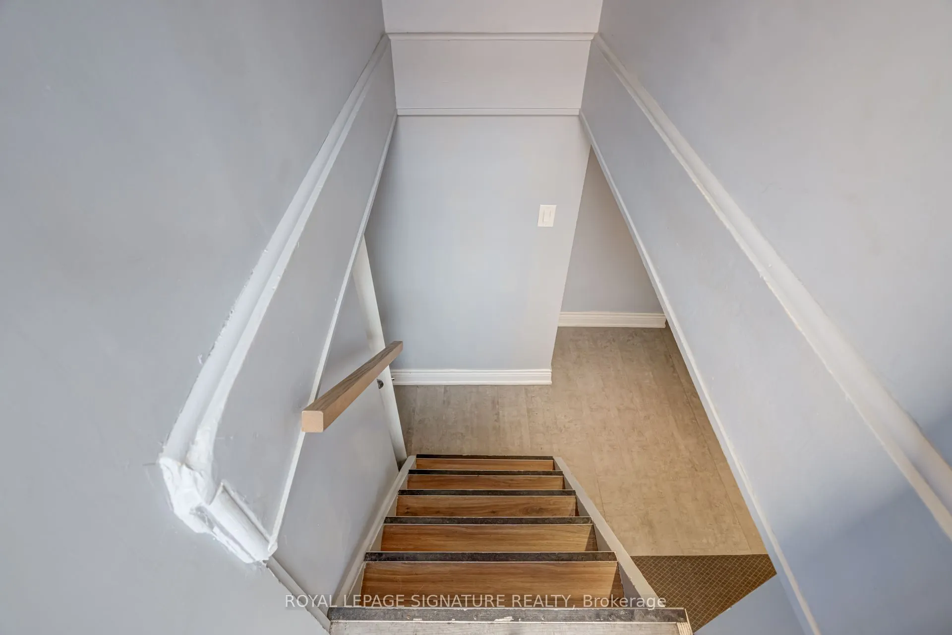 7 Edmund Avenue, #Lower