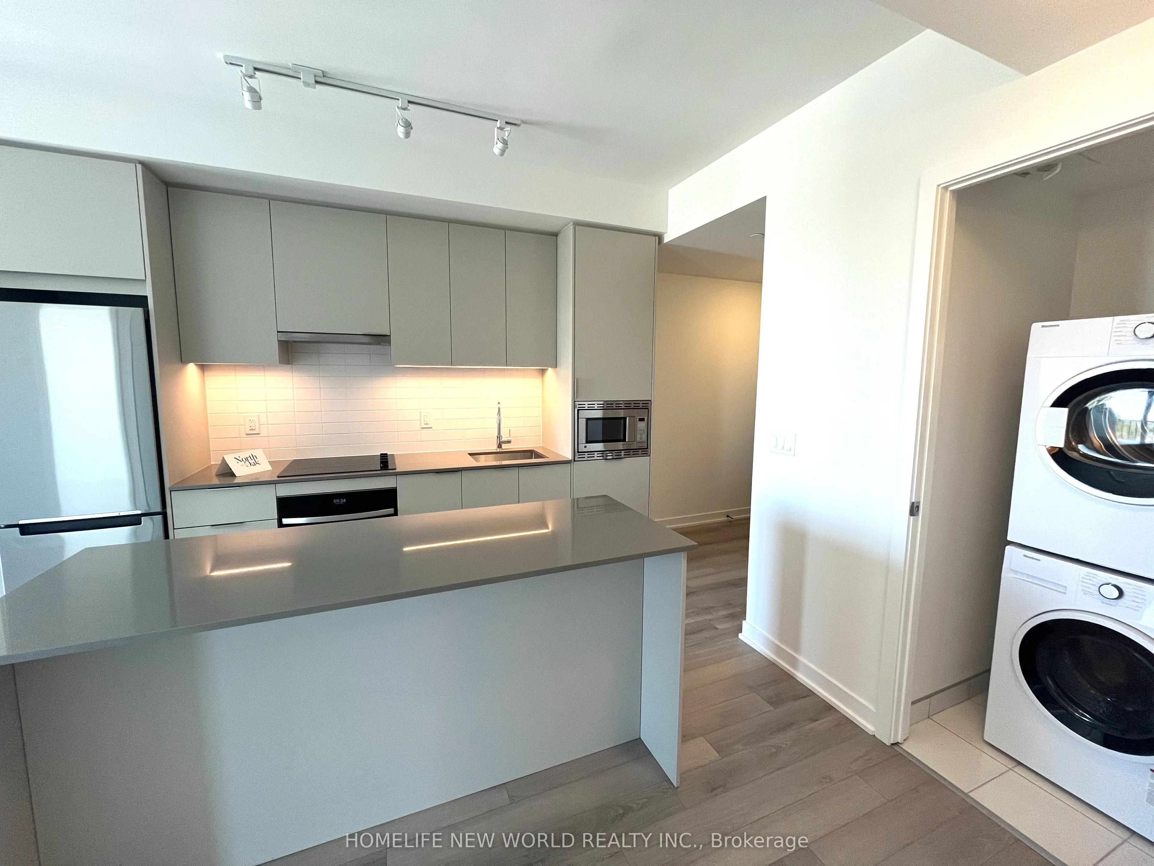 3079 Trafalgar Road, #1905