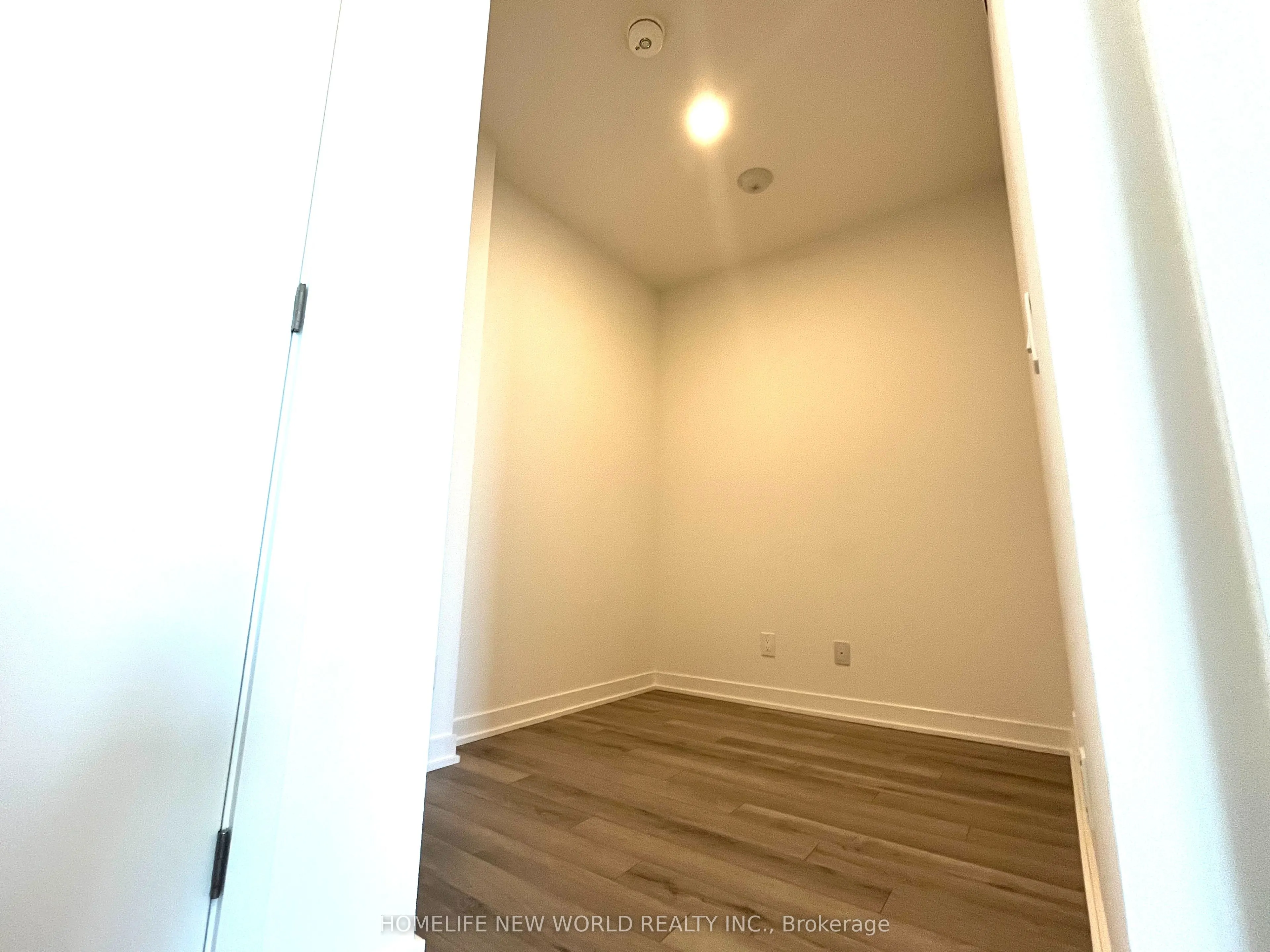 3079 Trafalgar Road, #1905