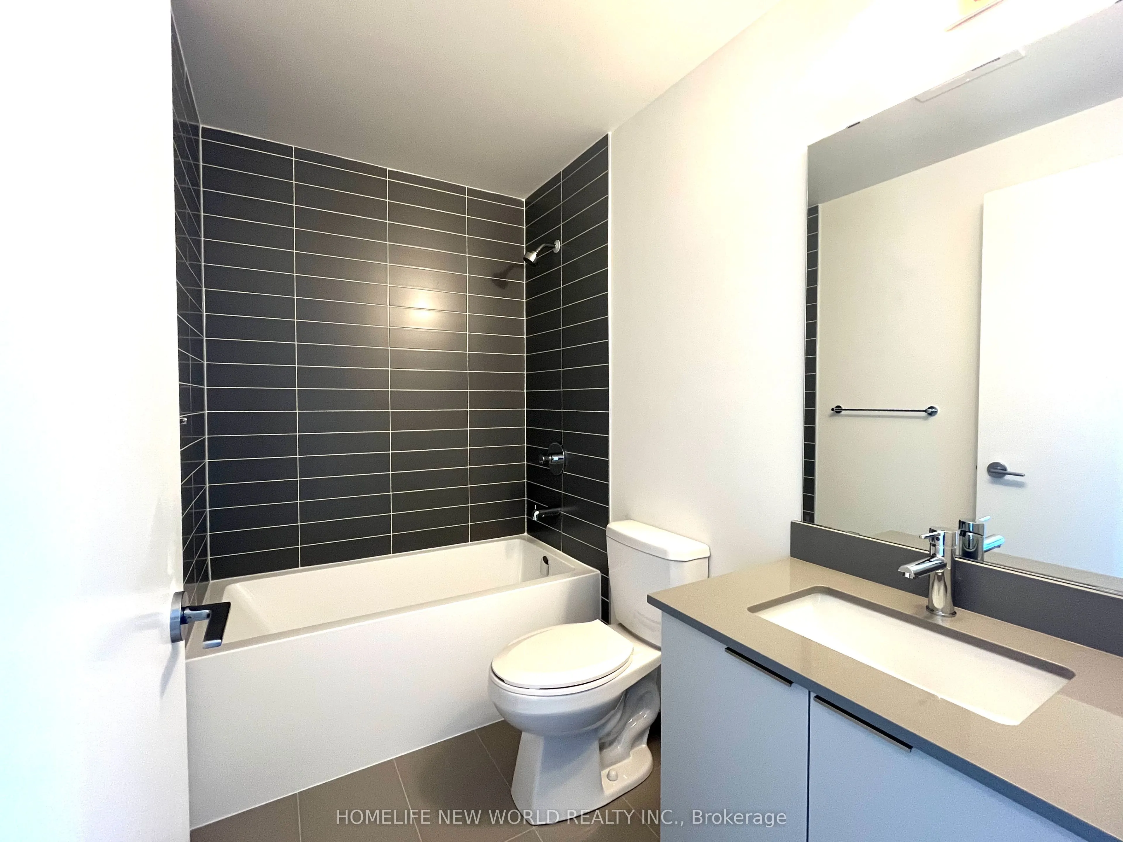 3079 Trafalgar Road, #1905