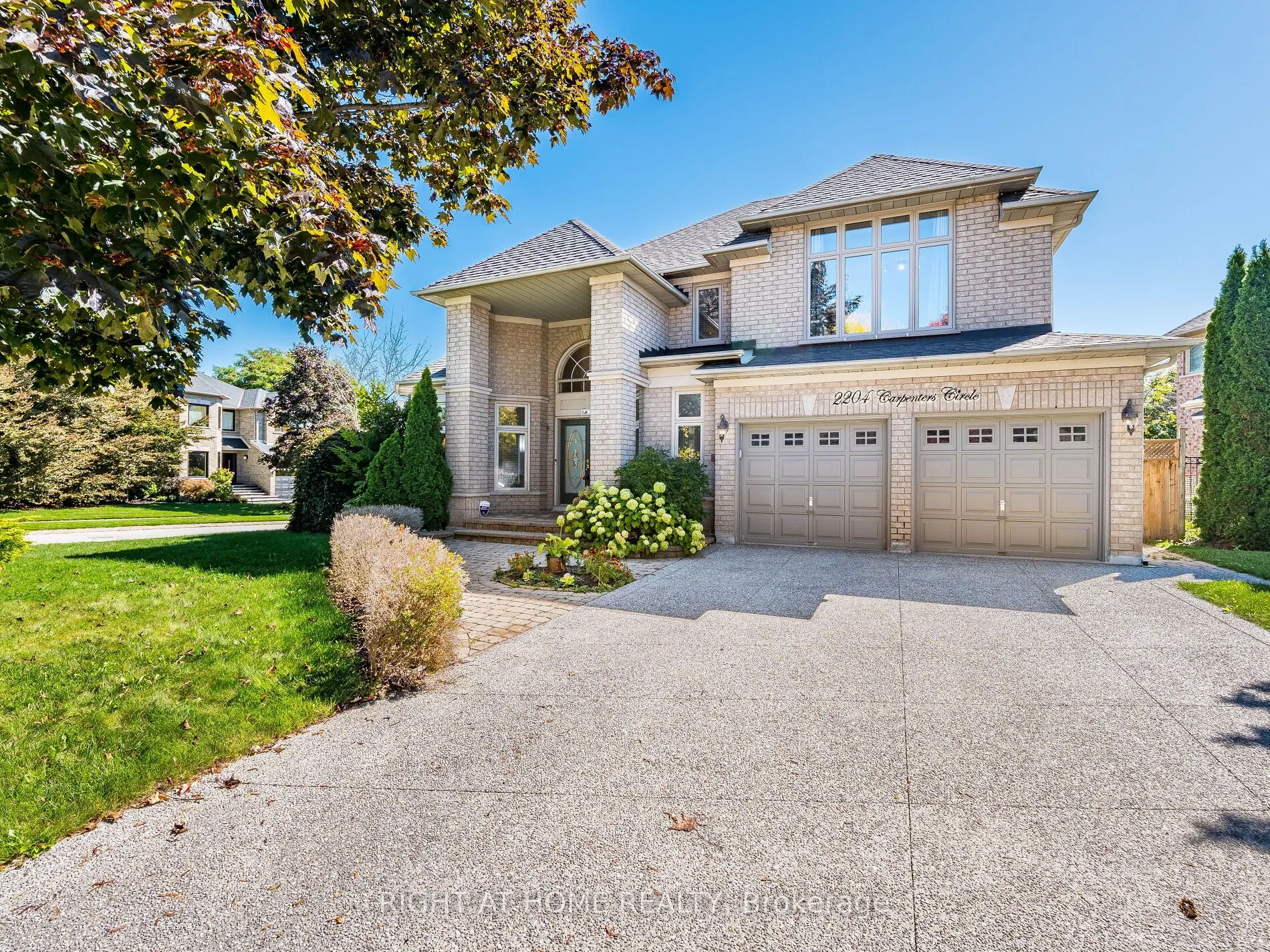 2204 Carpenters Circle
