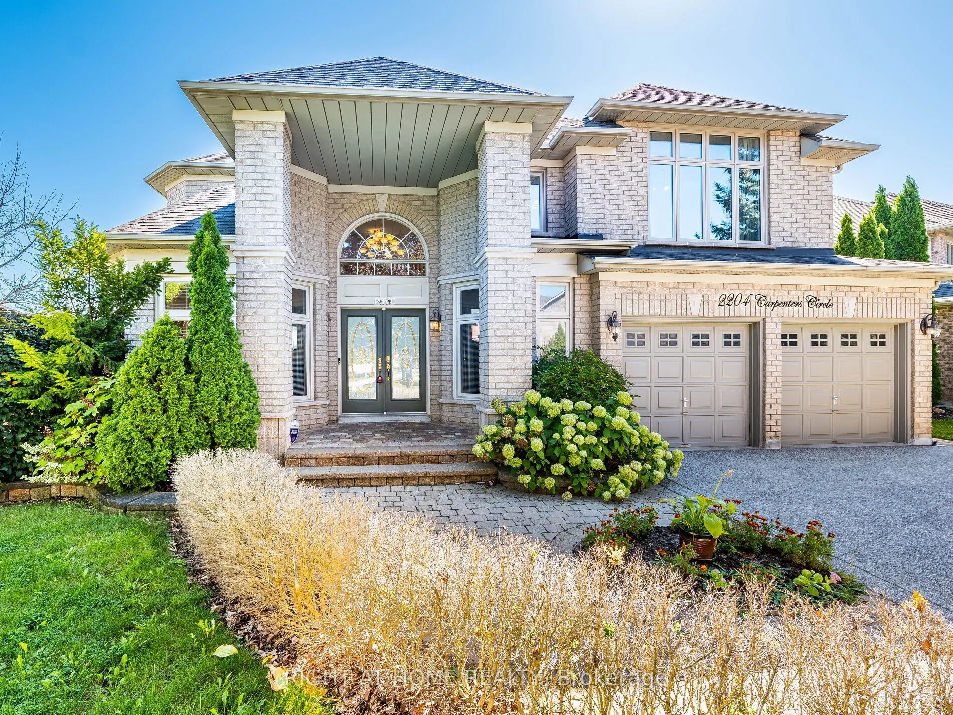 2204 Carpenters Circle