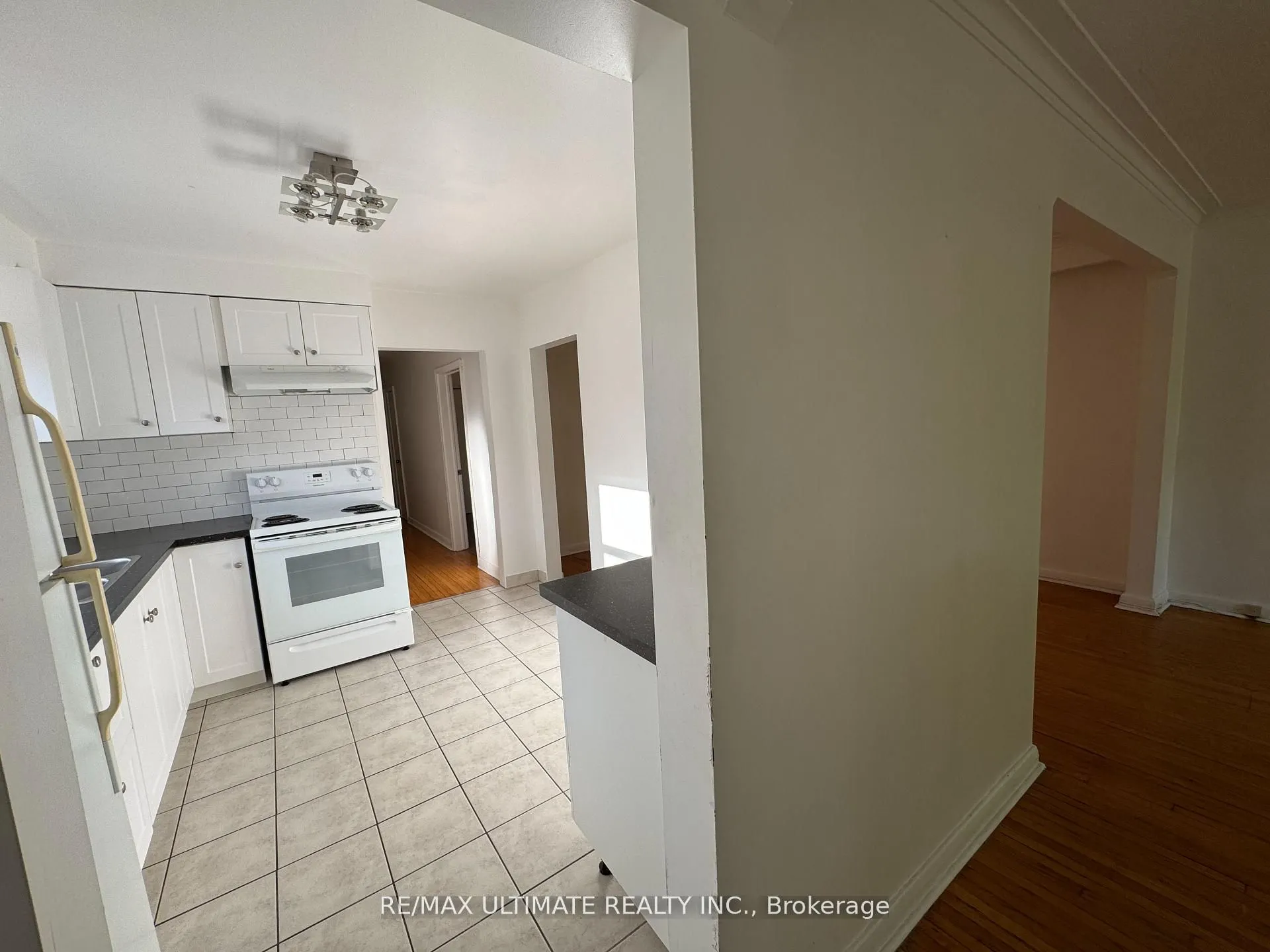 468 Ridelle Avenue, #2