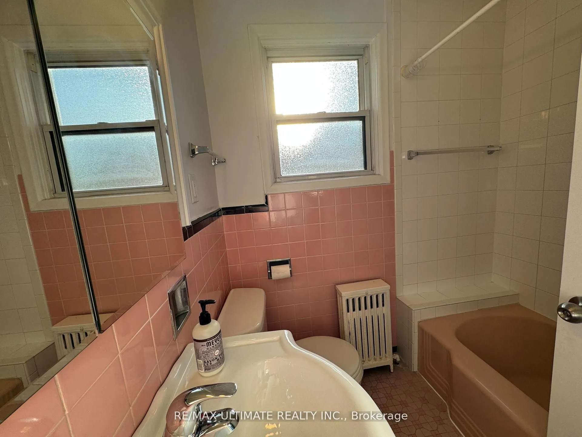468 Ridelle Avenue, #2