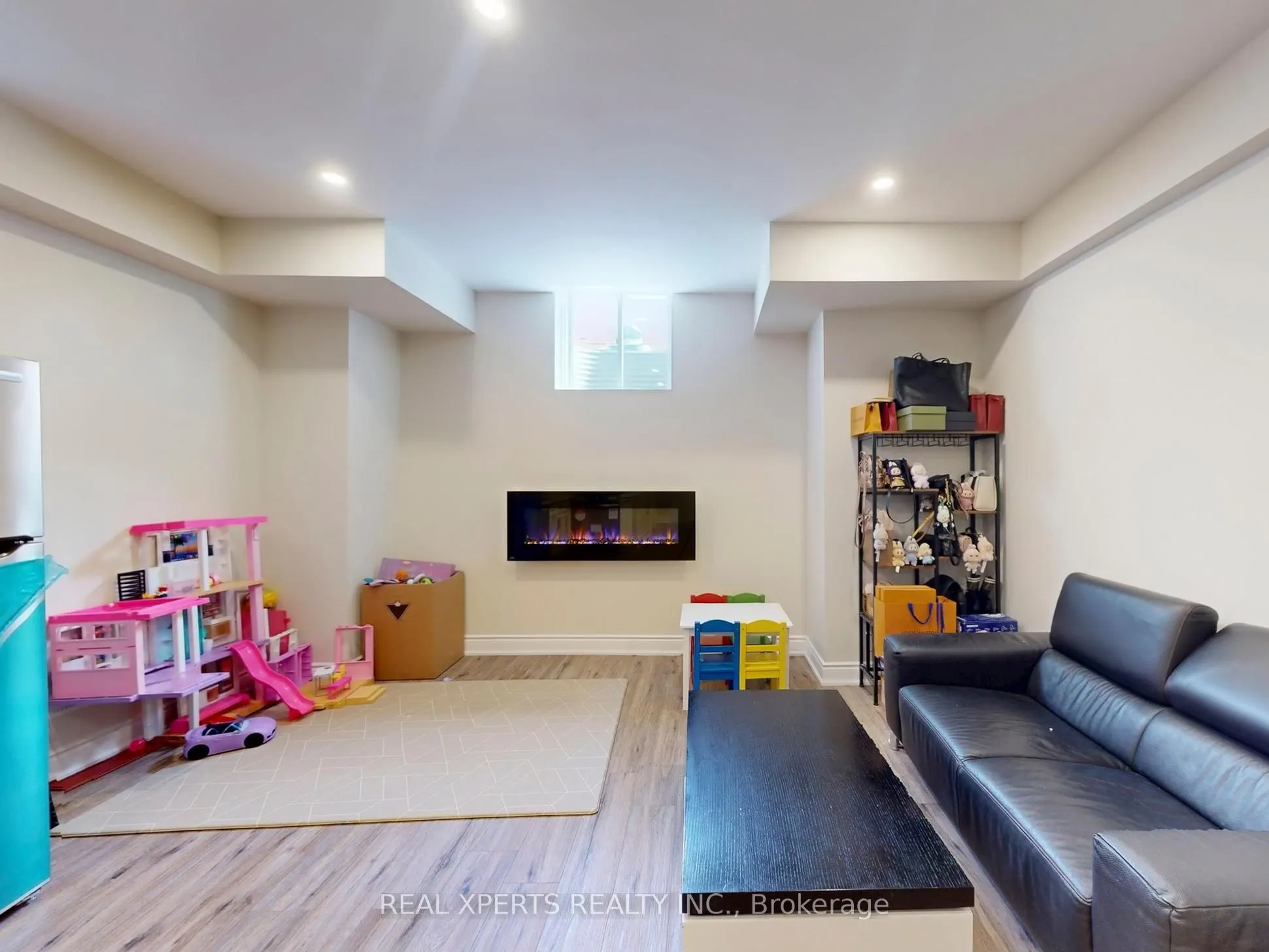 3359 Post Road