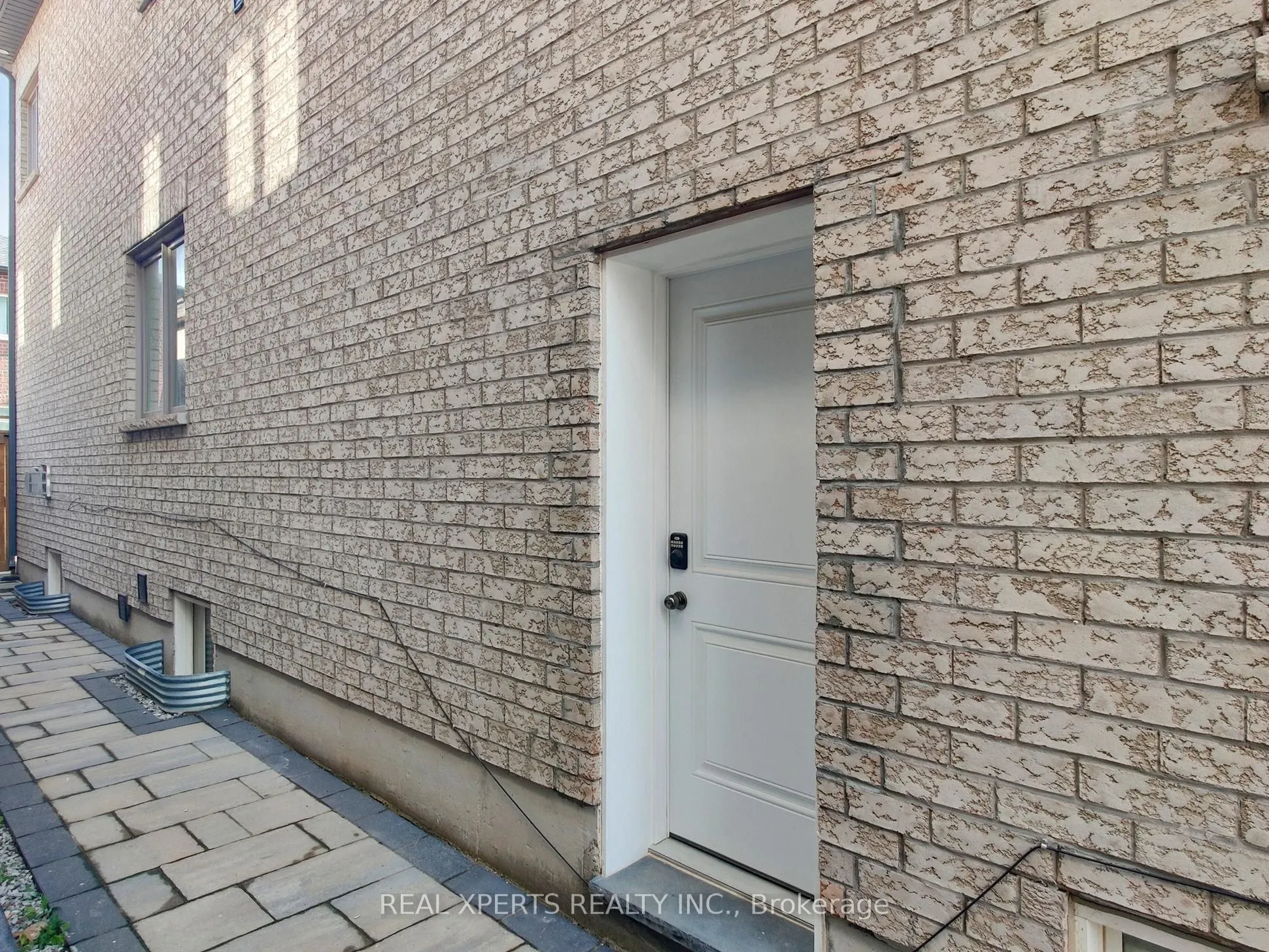 3359 Post Road