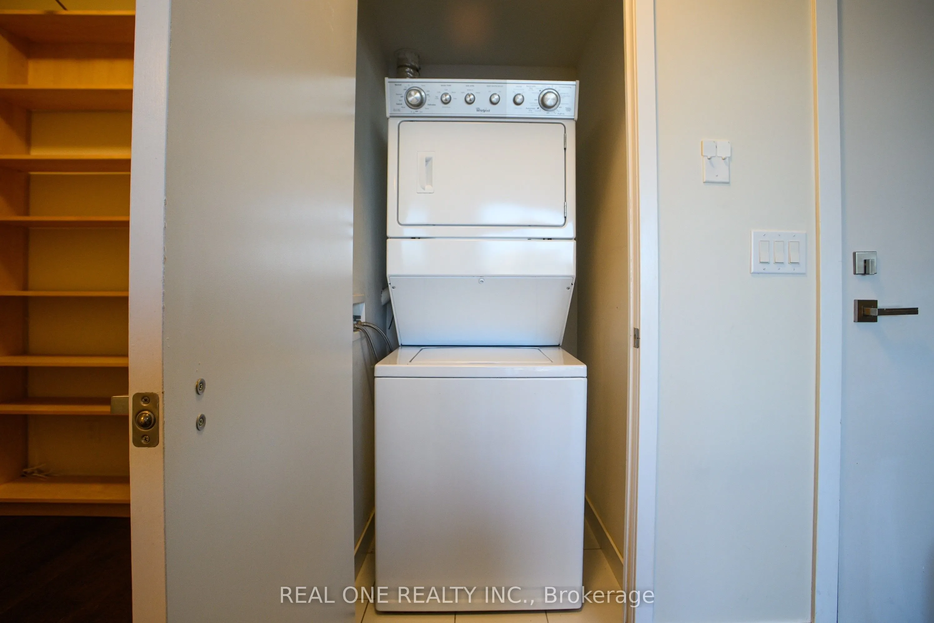 510 Curran Place, #1410