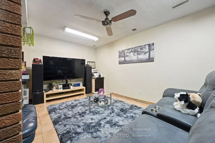 3948 Midhurst Lane