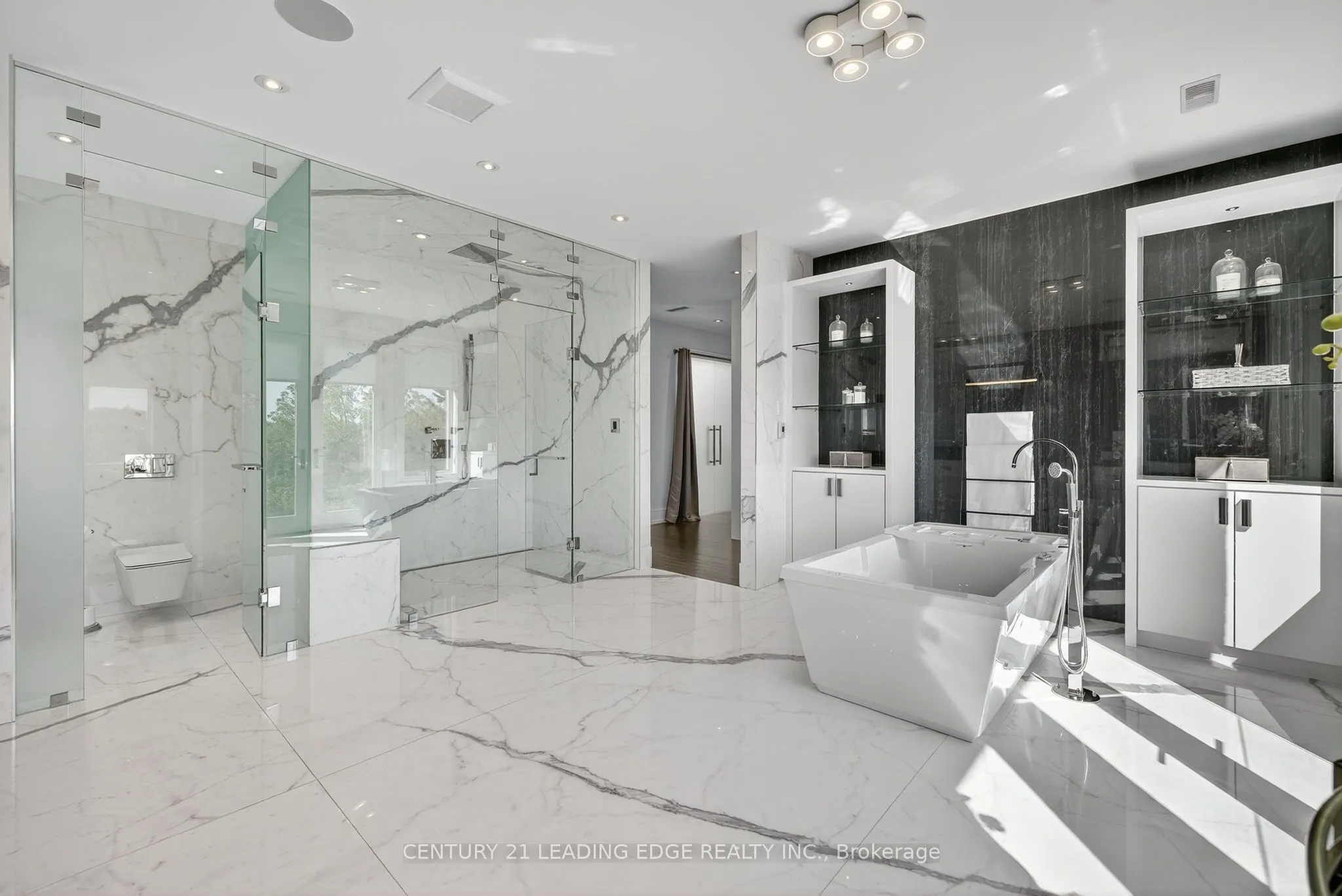 185 Edenbridge Drive