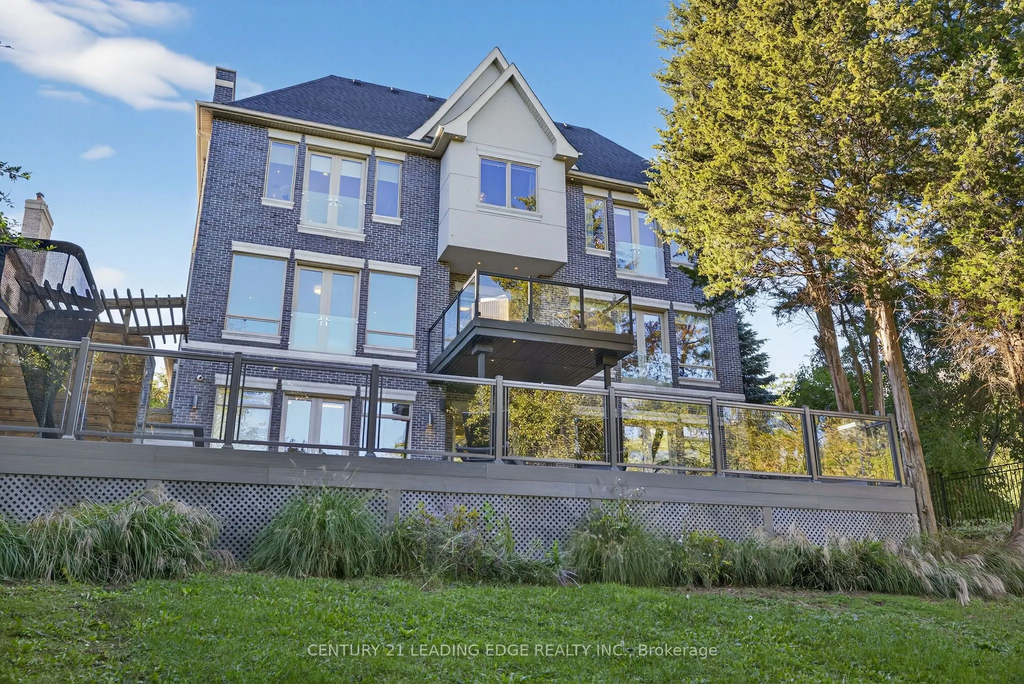 185 Edenbridge Drive