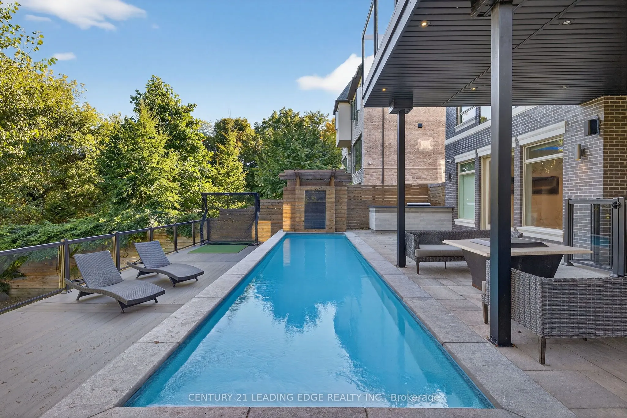 185 Edenbridge Drive