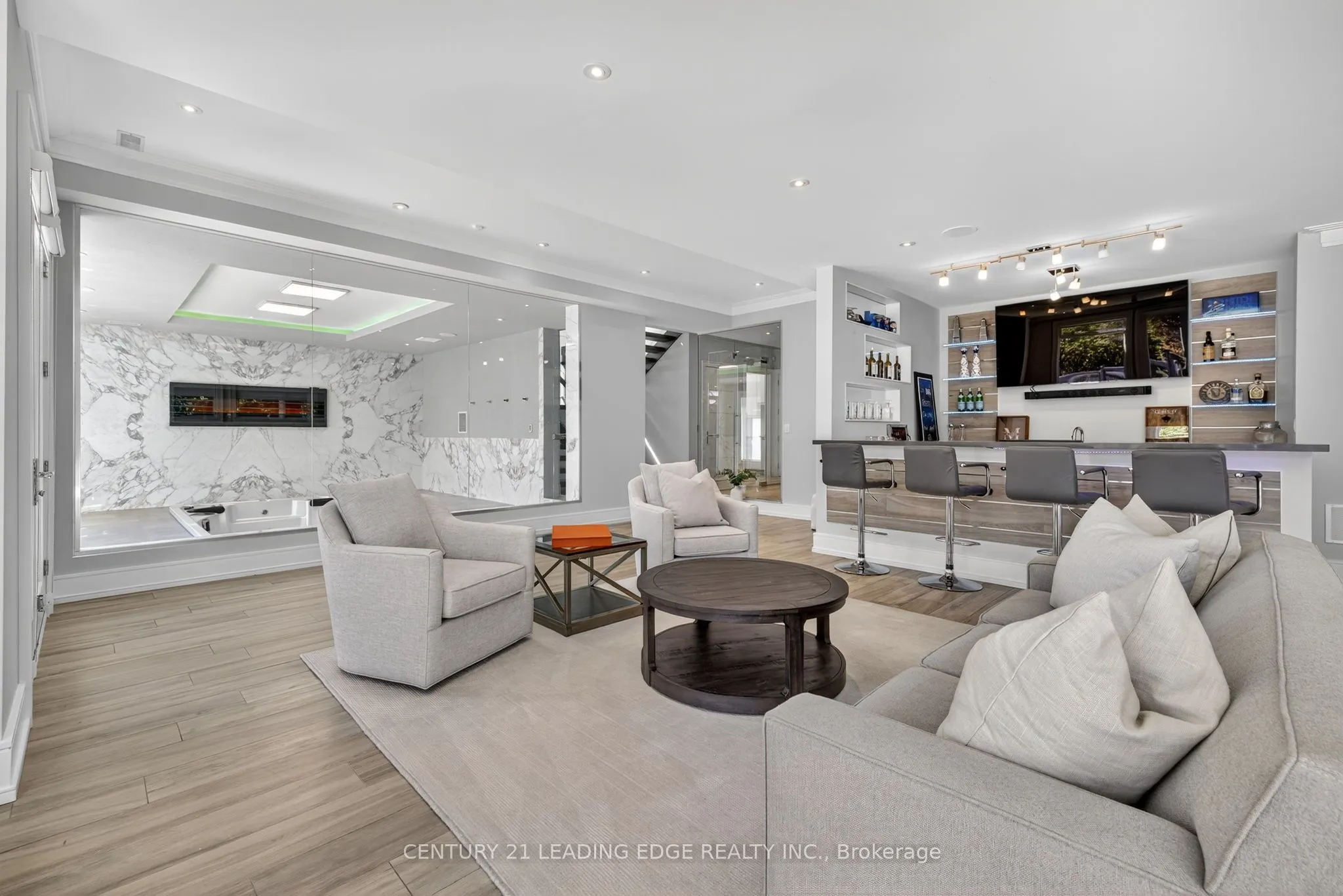 185 Edenbridge Drive