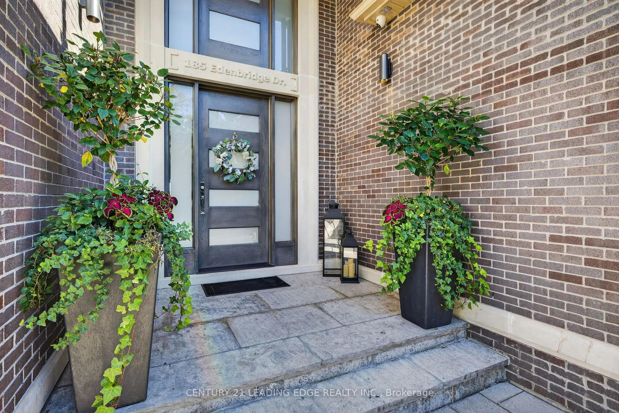 185 Edenbridge Drive