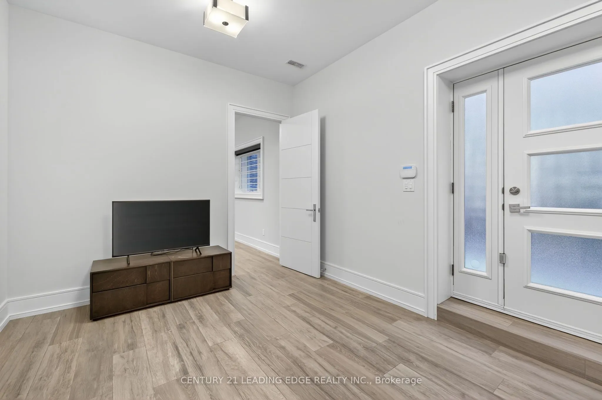 185 Edenbridge Drive