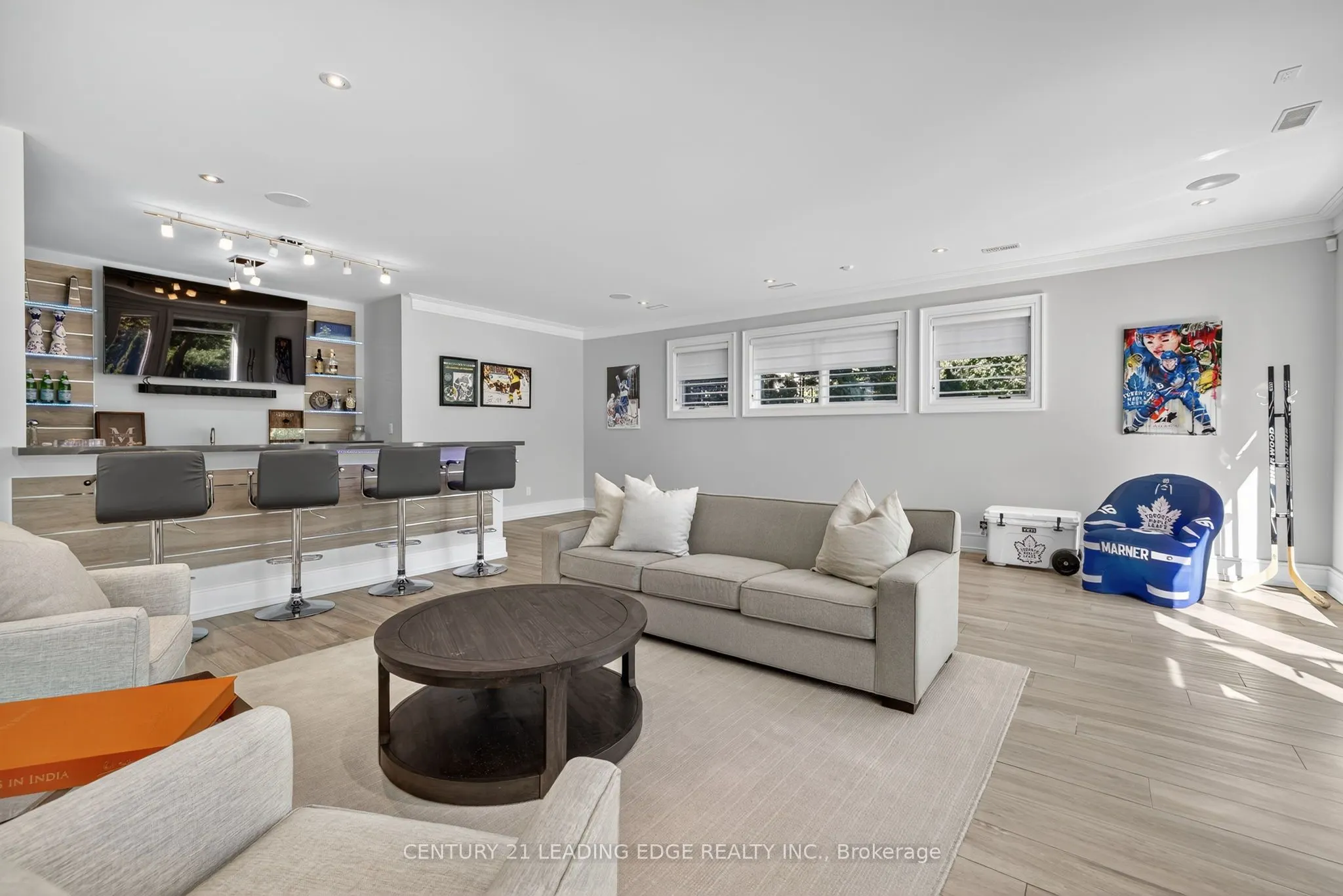 185 Edenbridge Drive