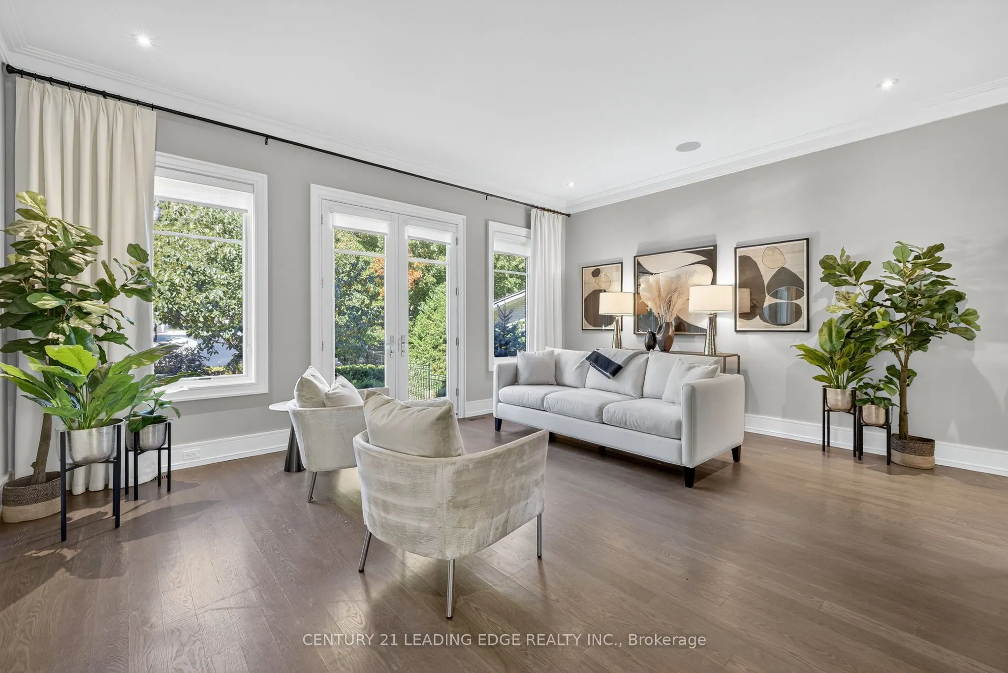 185 Edenbridge Drive