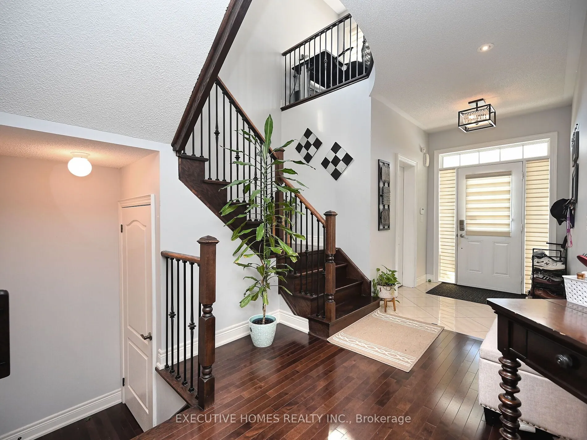 55 Apple Valley Way E