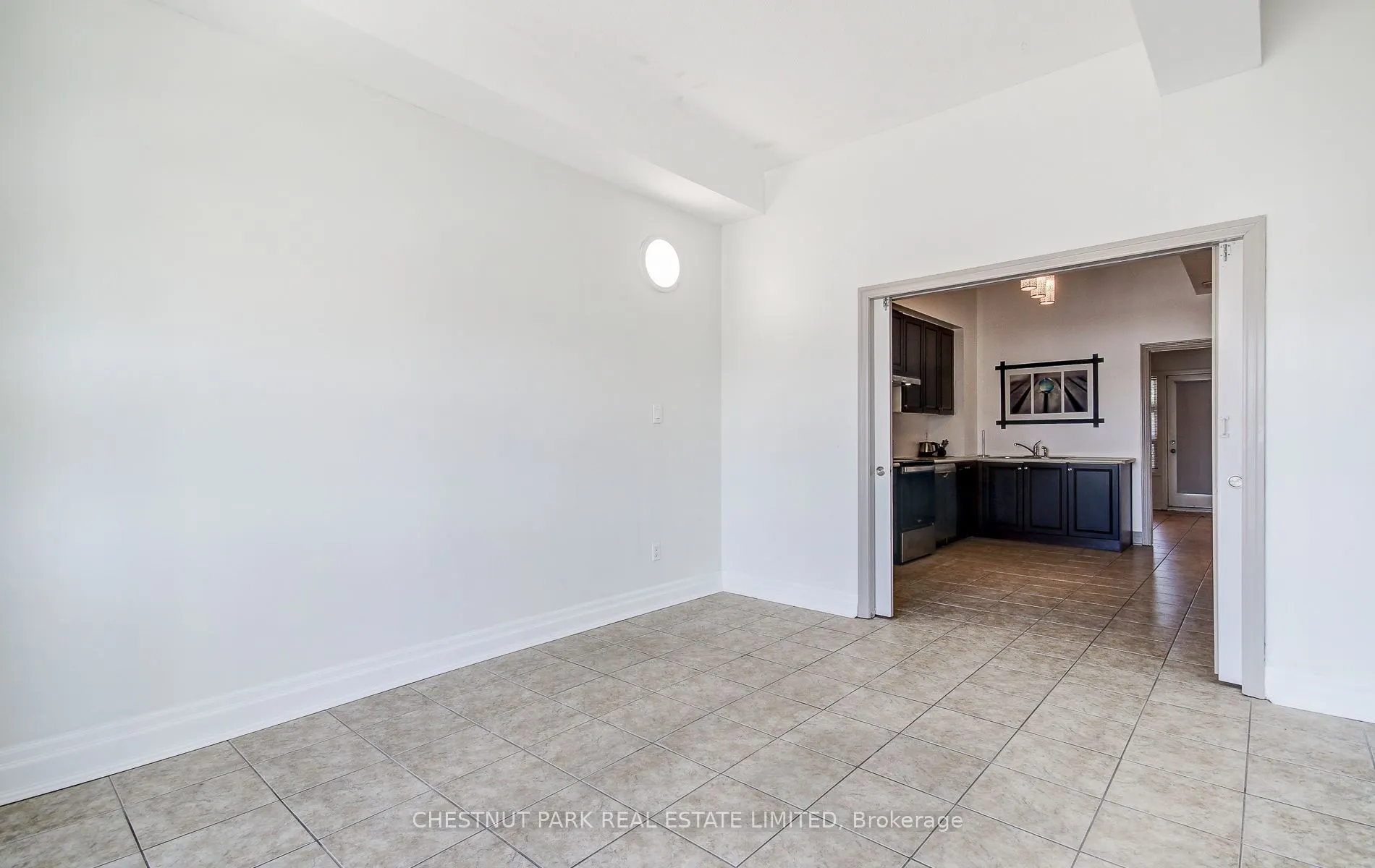 885 Lakeshore Road E, #5