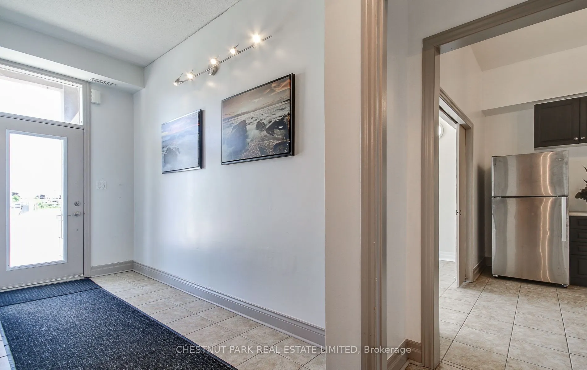 885 Lakeshore Road E, #5