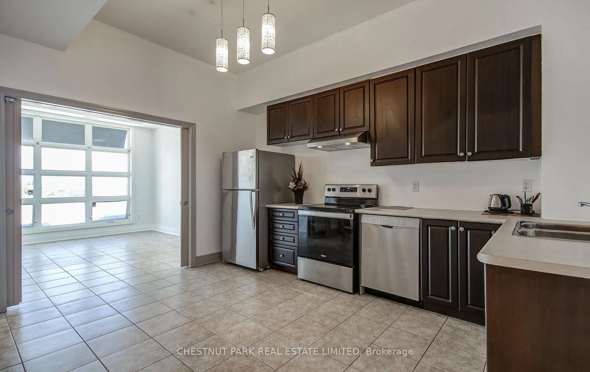 885 Lakeshore Road E, #5