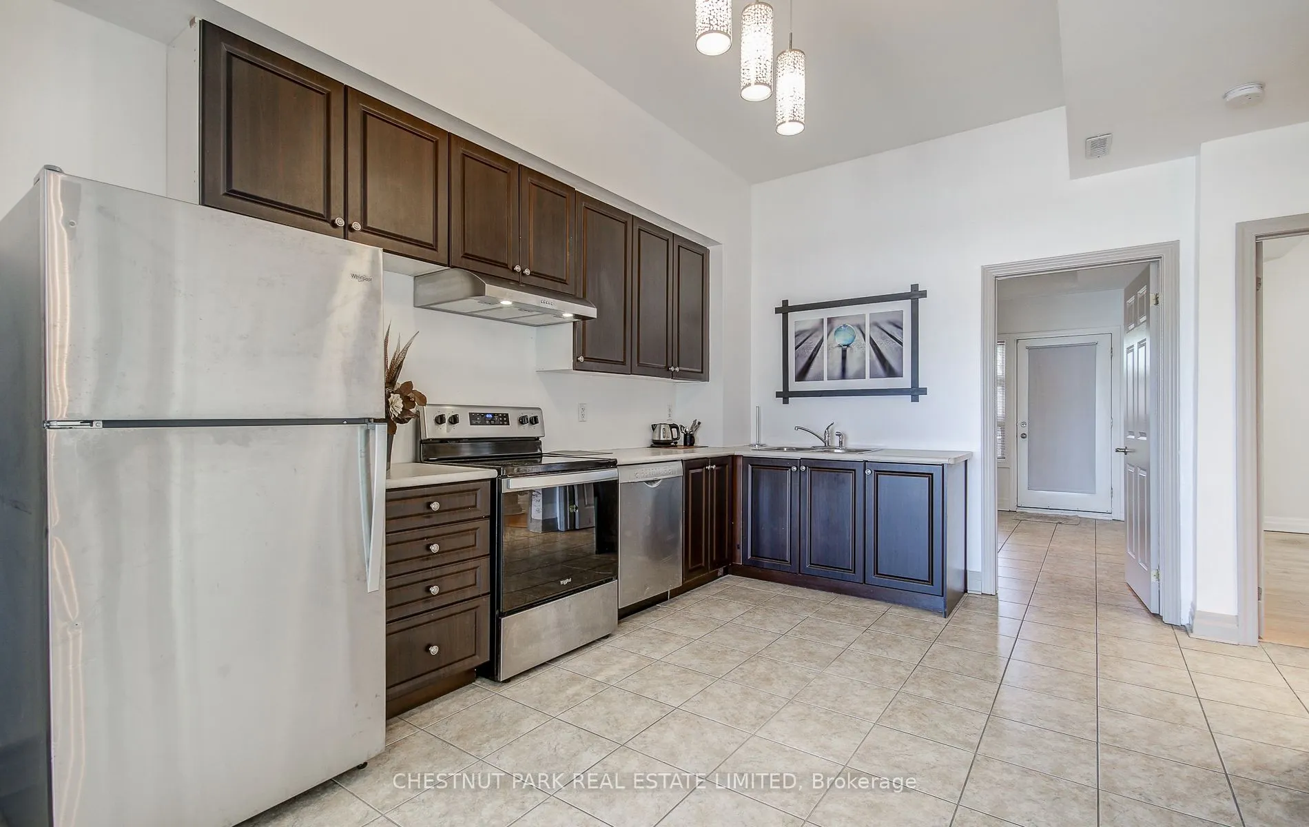 885 Lakeshore Road E, #5