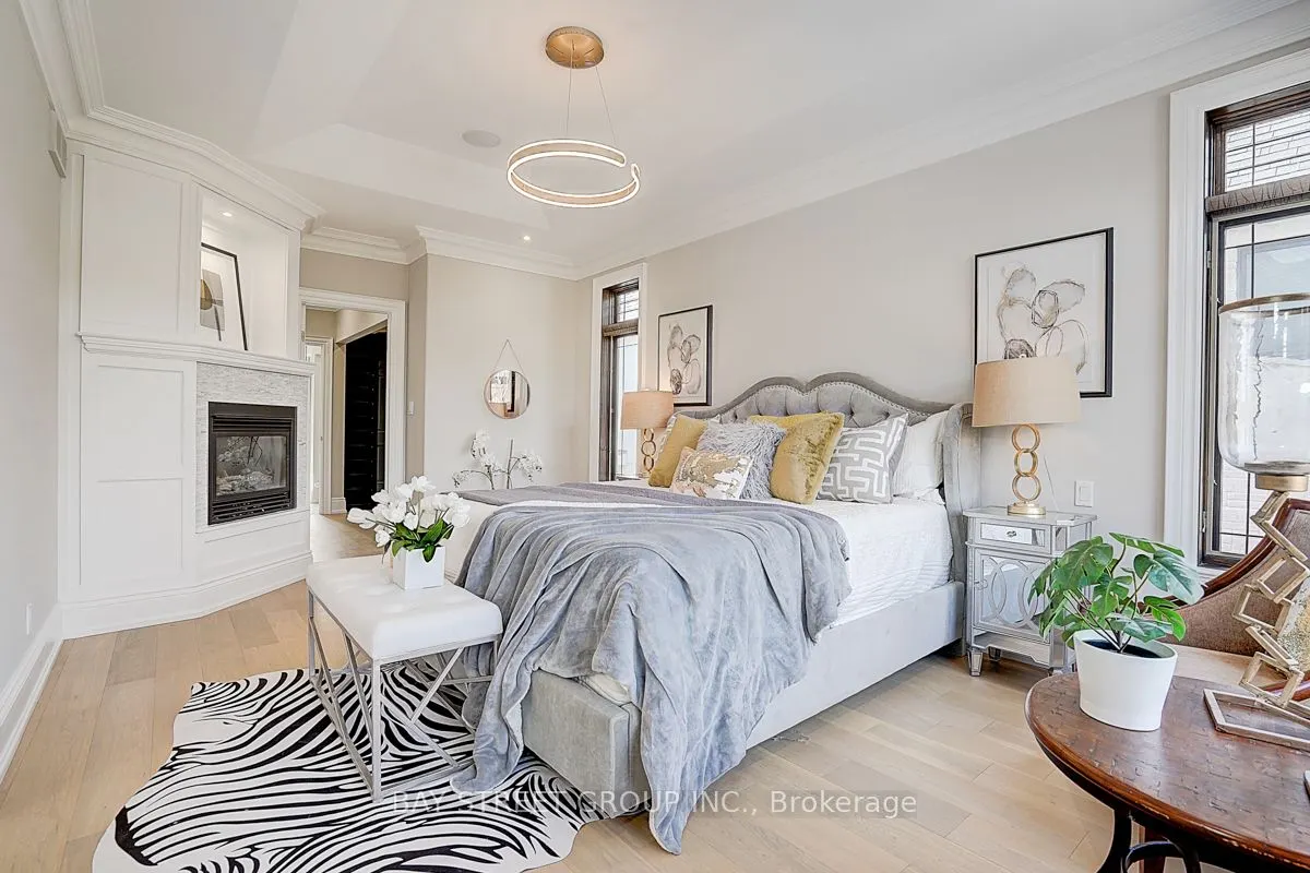 452 Avon Crescent