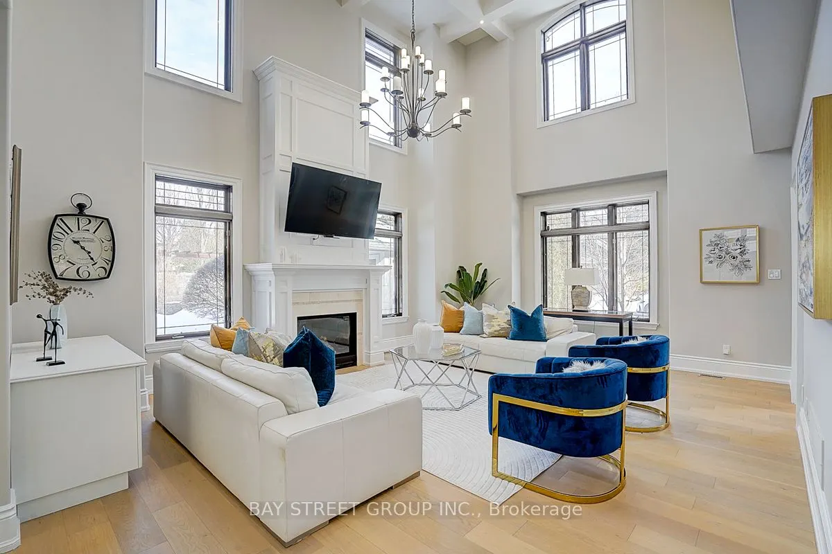 452 Avon Crescent