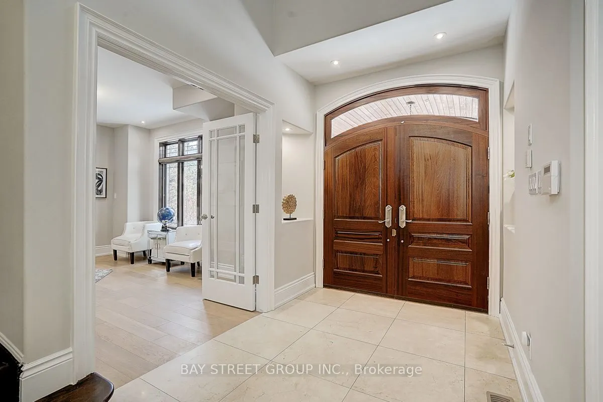 452 Avon Crescent