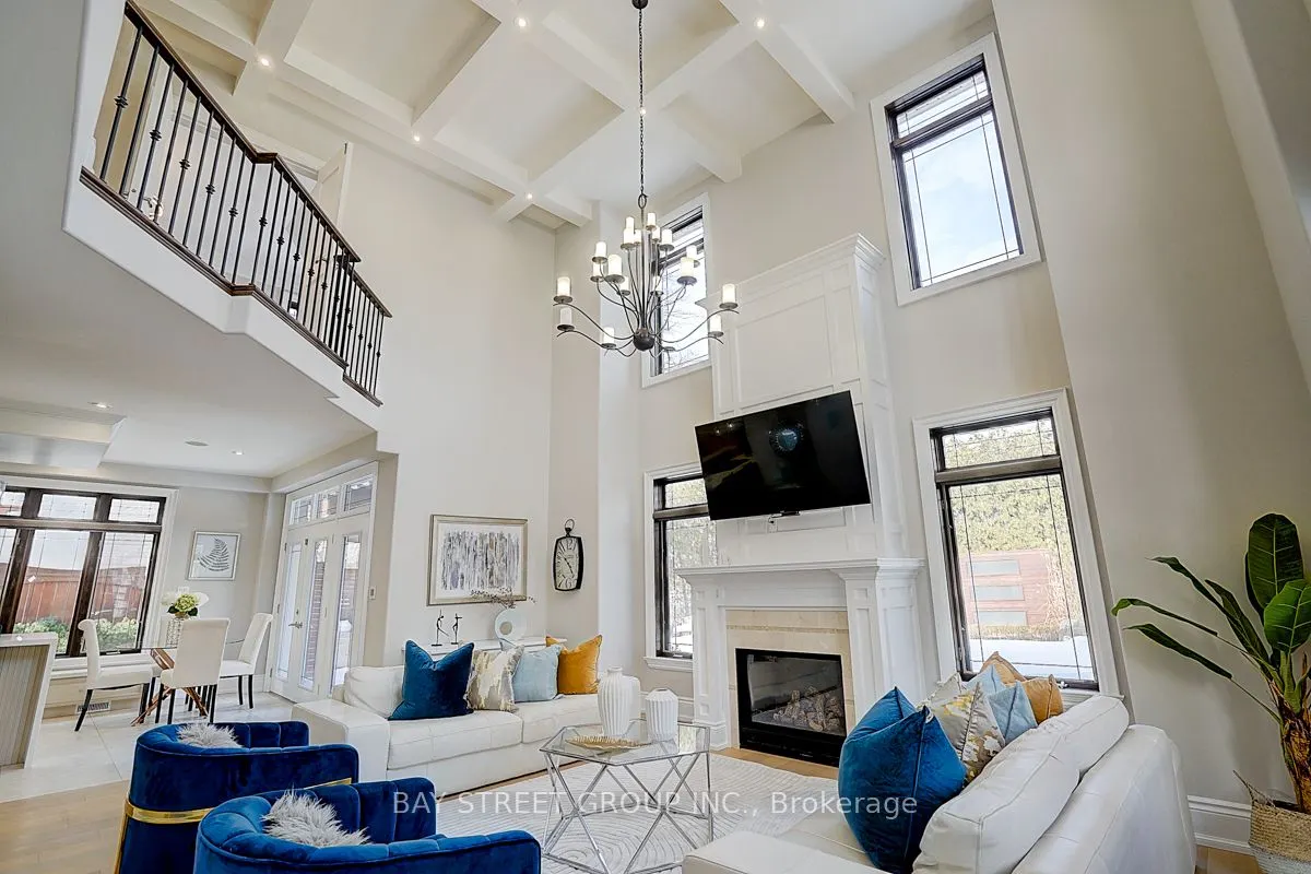 452 Avon Crescent