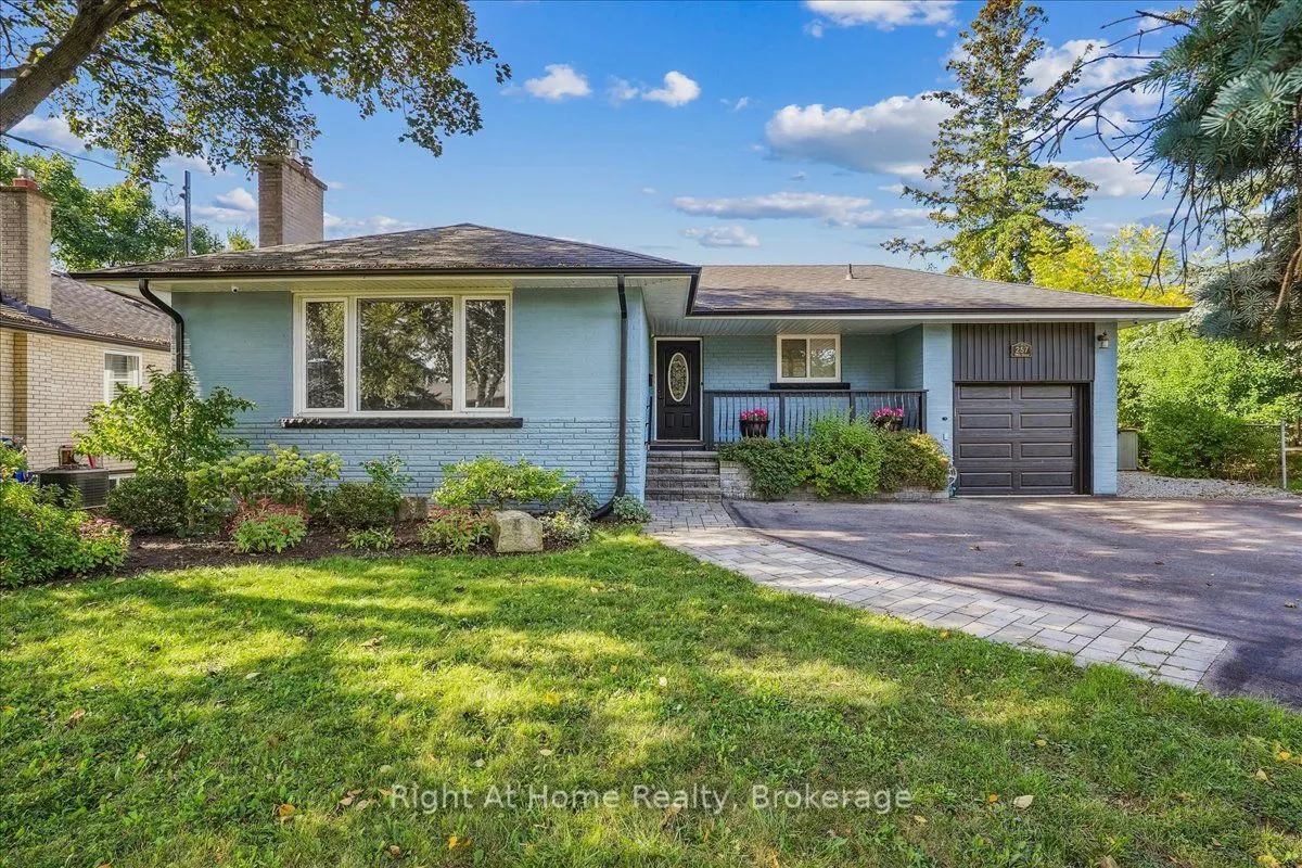 257 Wales Crescent
