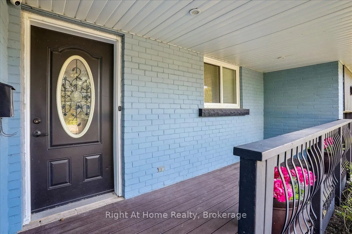 257 Wales Crescent