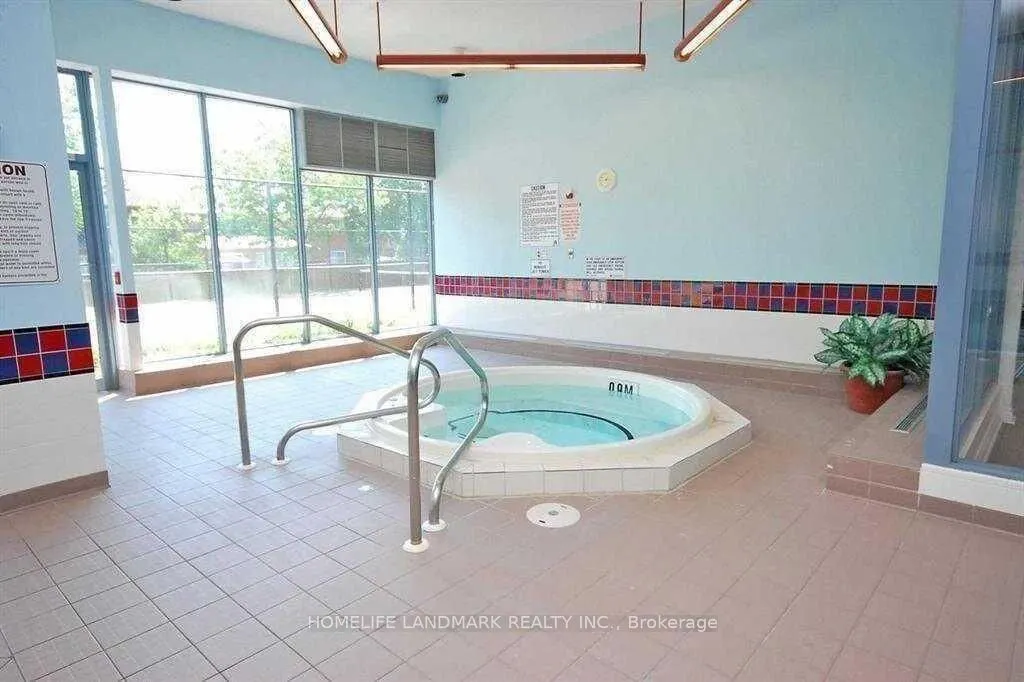250 Webb Drive, #515