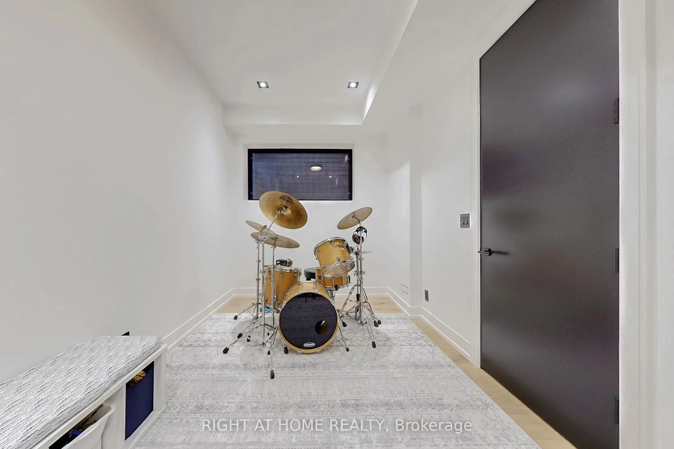 845 7th Street