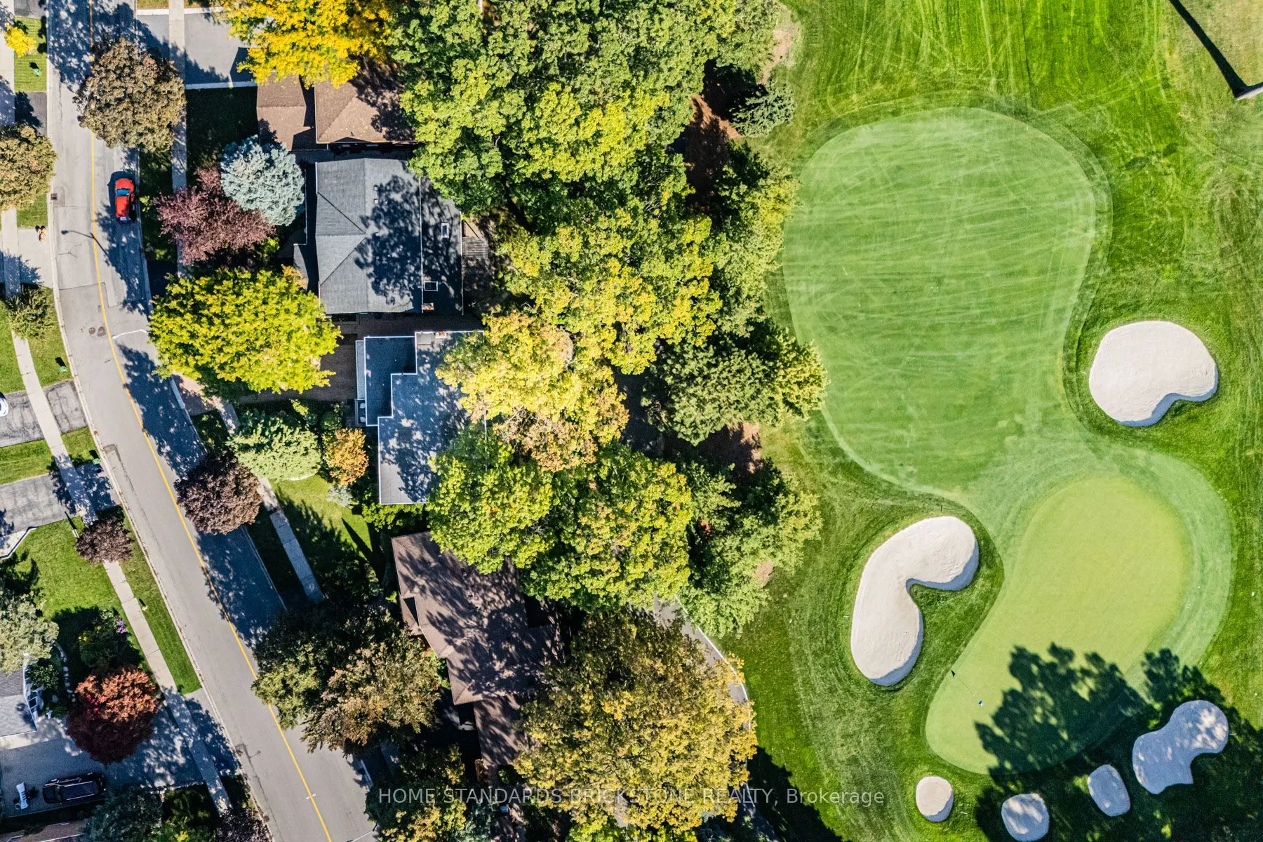 5 POPLAR HEIGHTS Drive