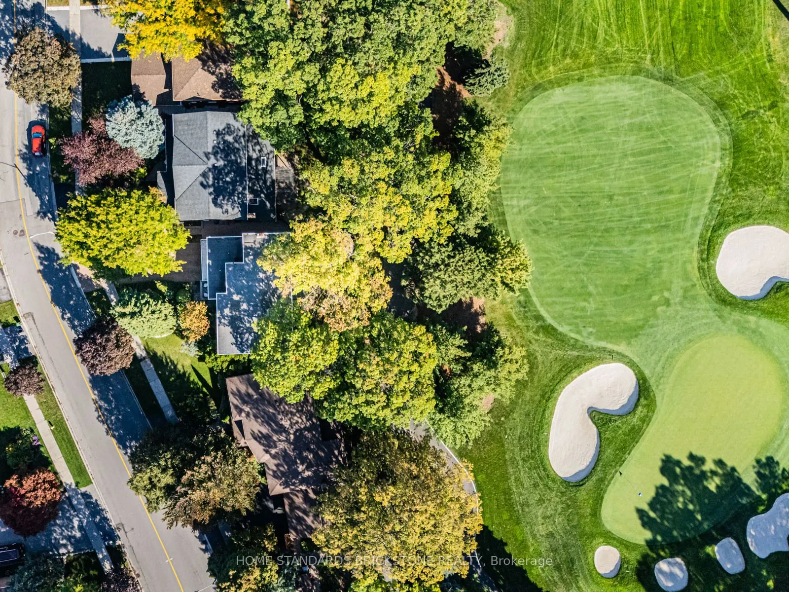 5 POPLAR HEIGHTS Drive
