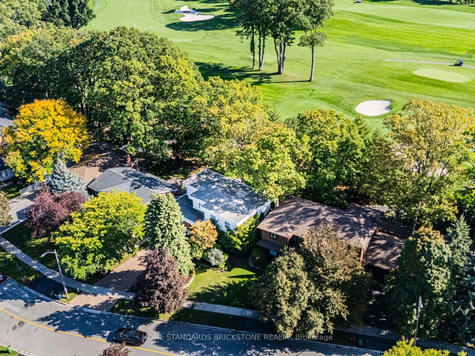 5 POPLAR HEIGHTS Drive
