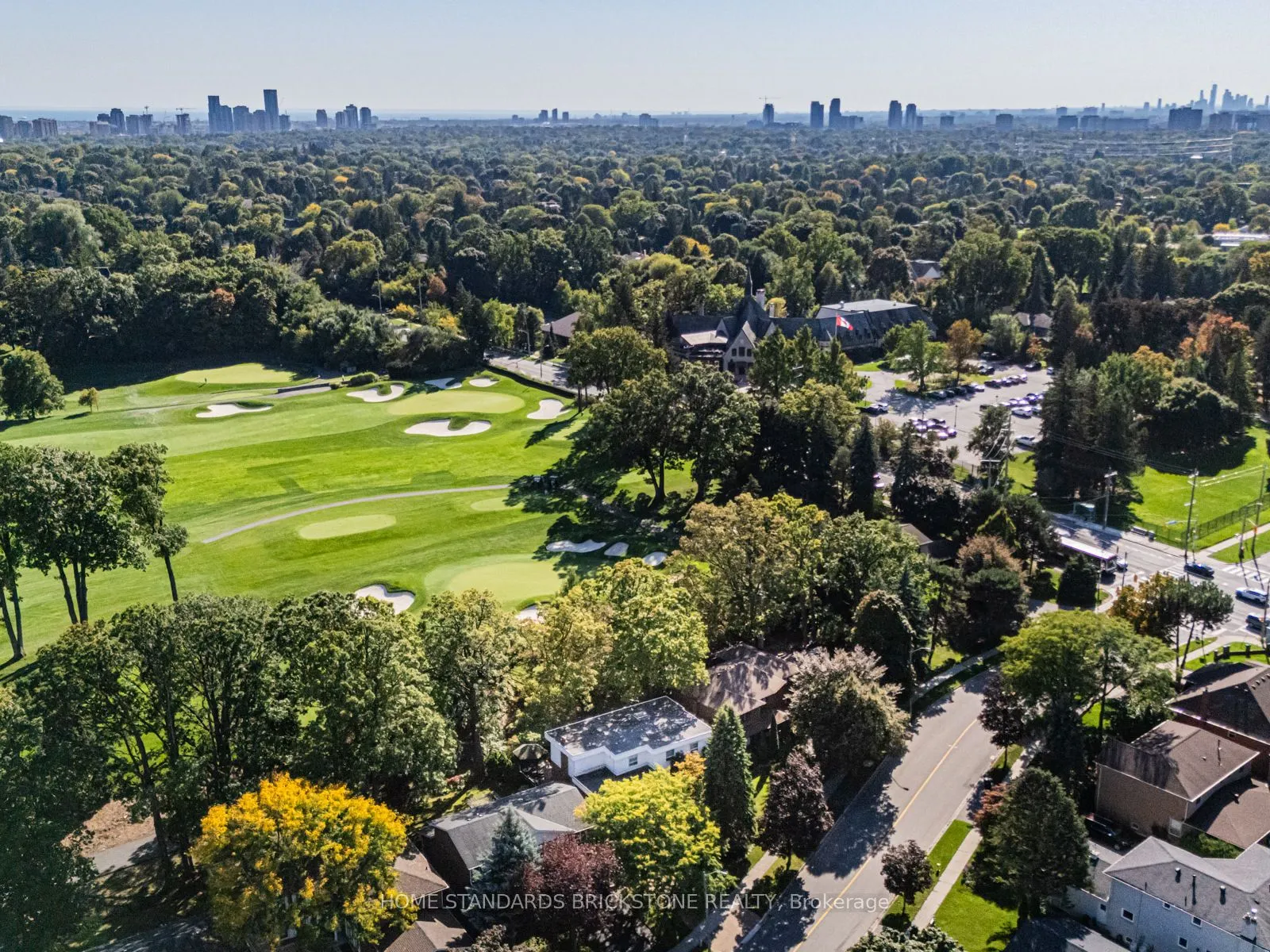 5 POPLAR HEIGHTS Drive