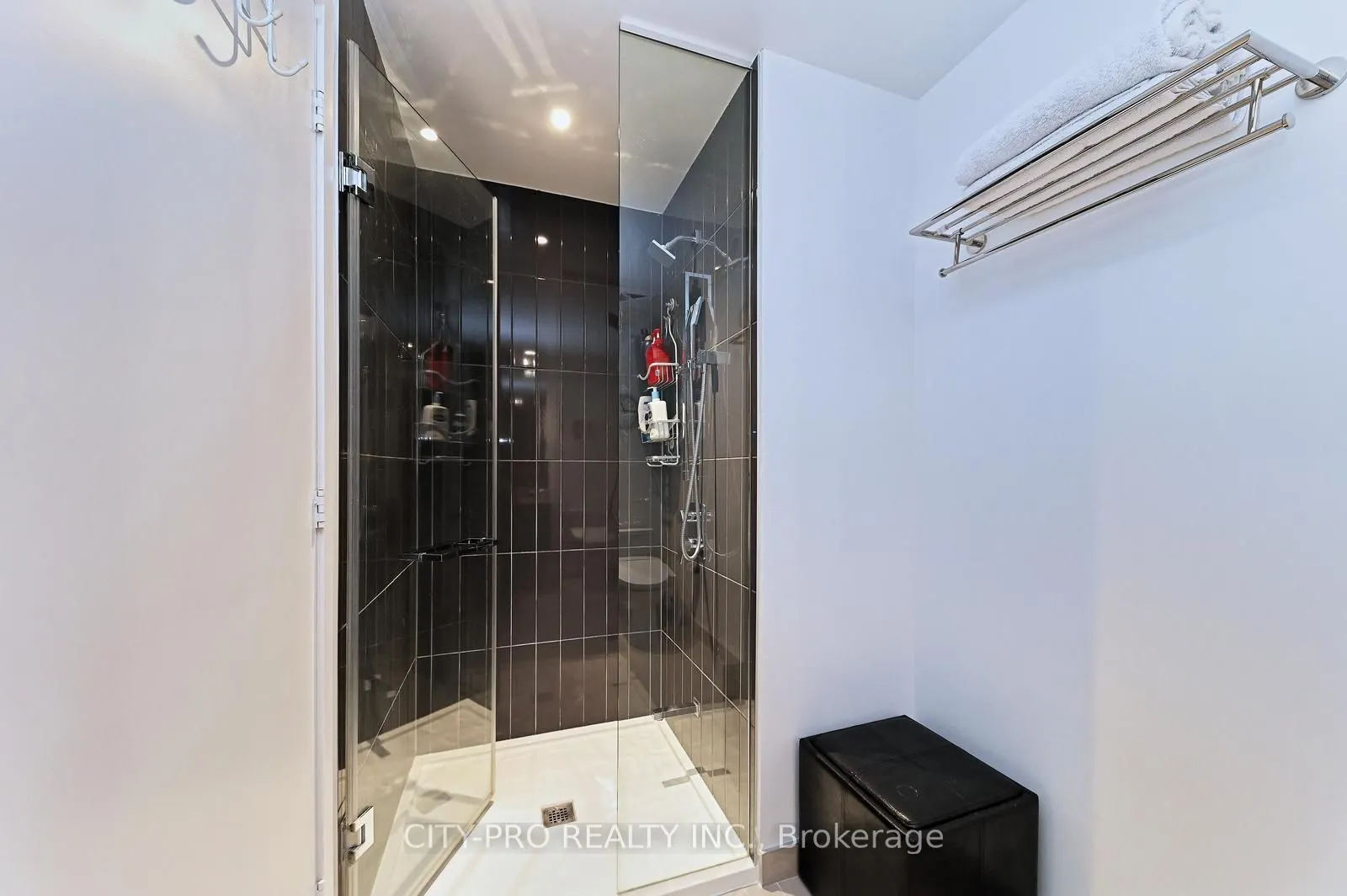 3900 Confederation Parkway, #410