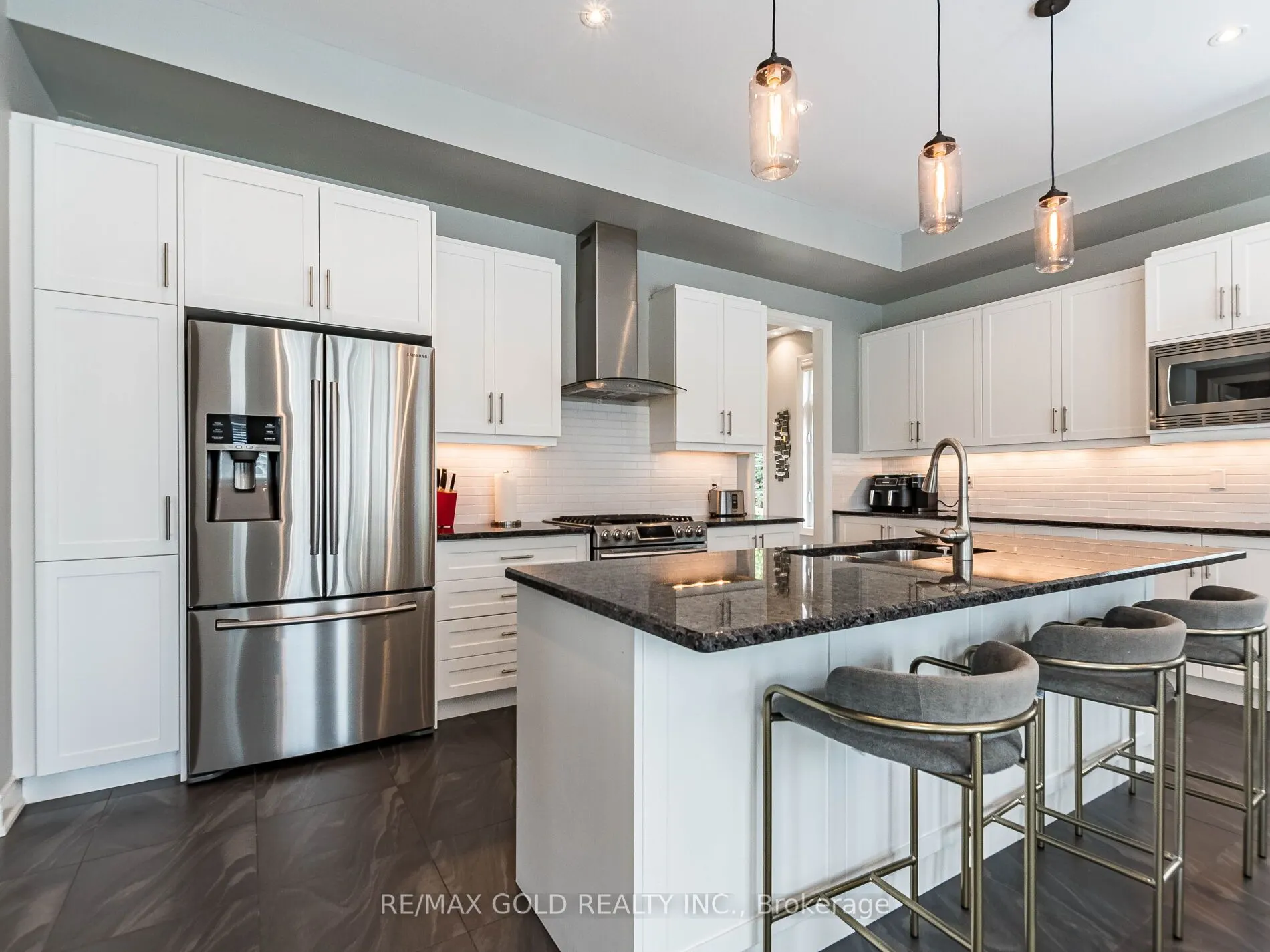 151 Rising Hill Ridge