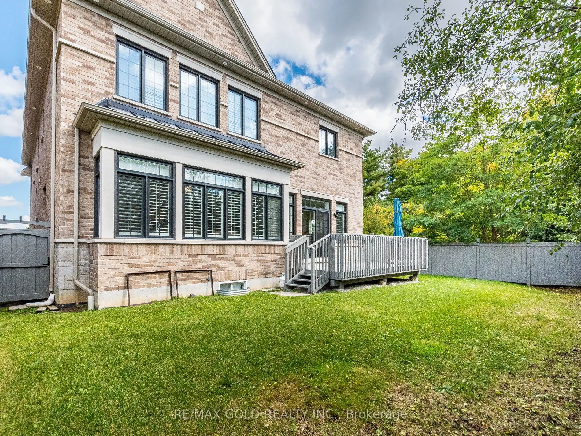 151 Rising Hill Ridge