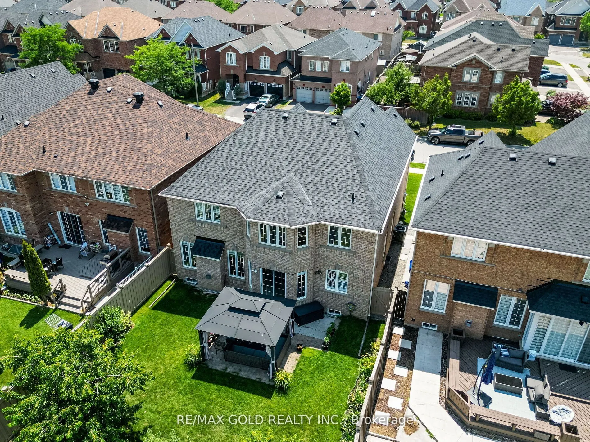 36 Treegrove Crescent