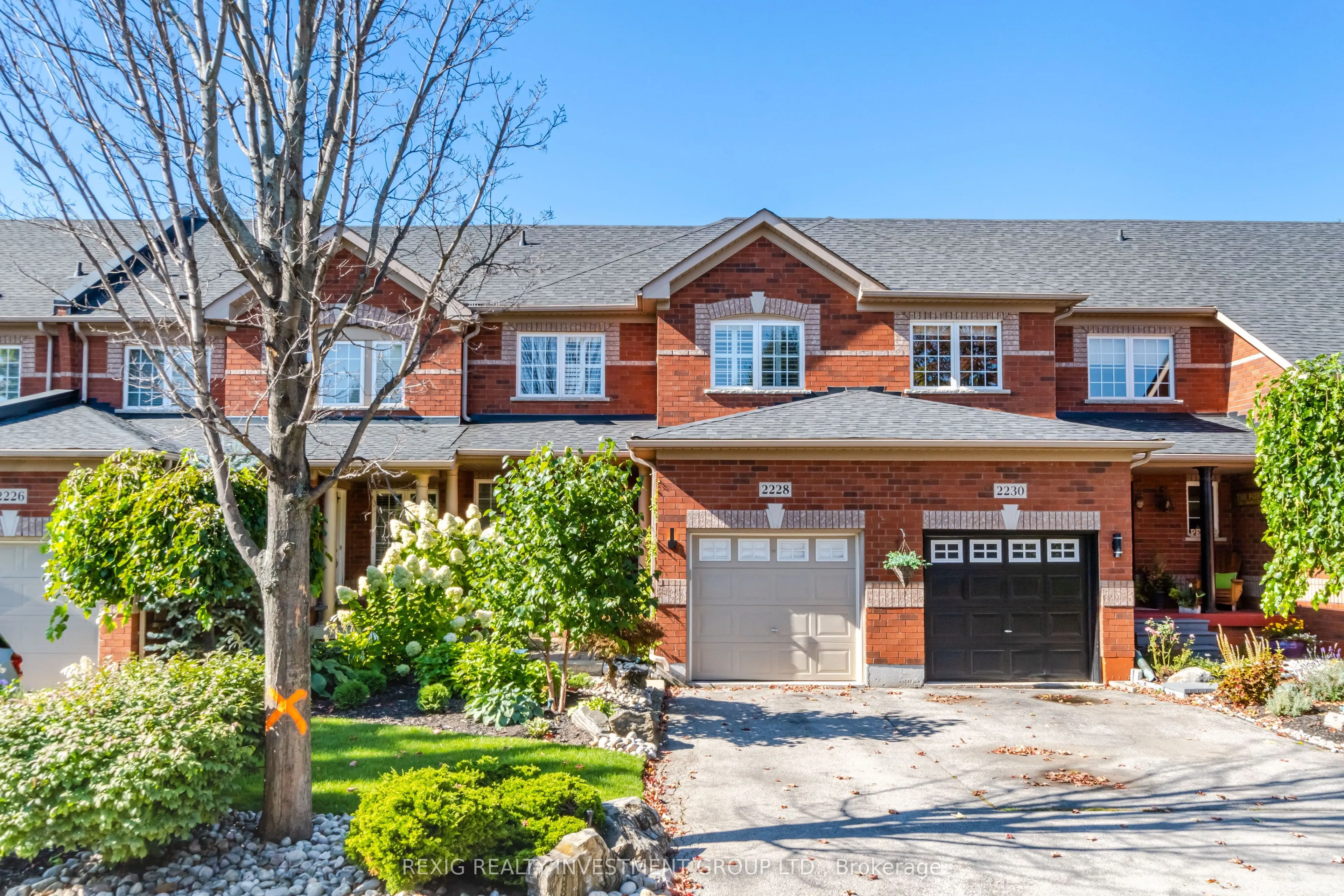 2228 HUMMINGBIRD Way