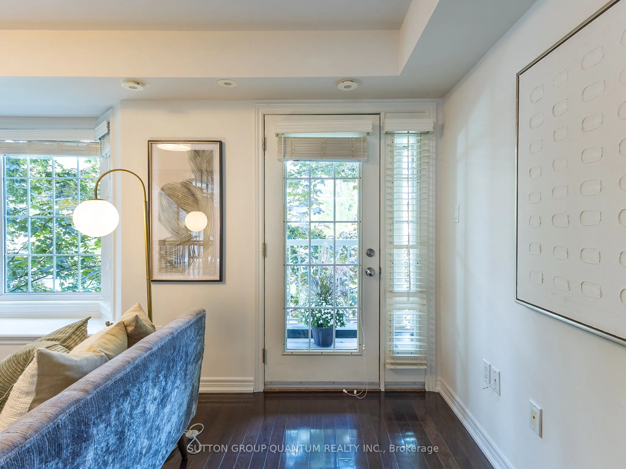 50 Rosewood Avenue, #23