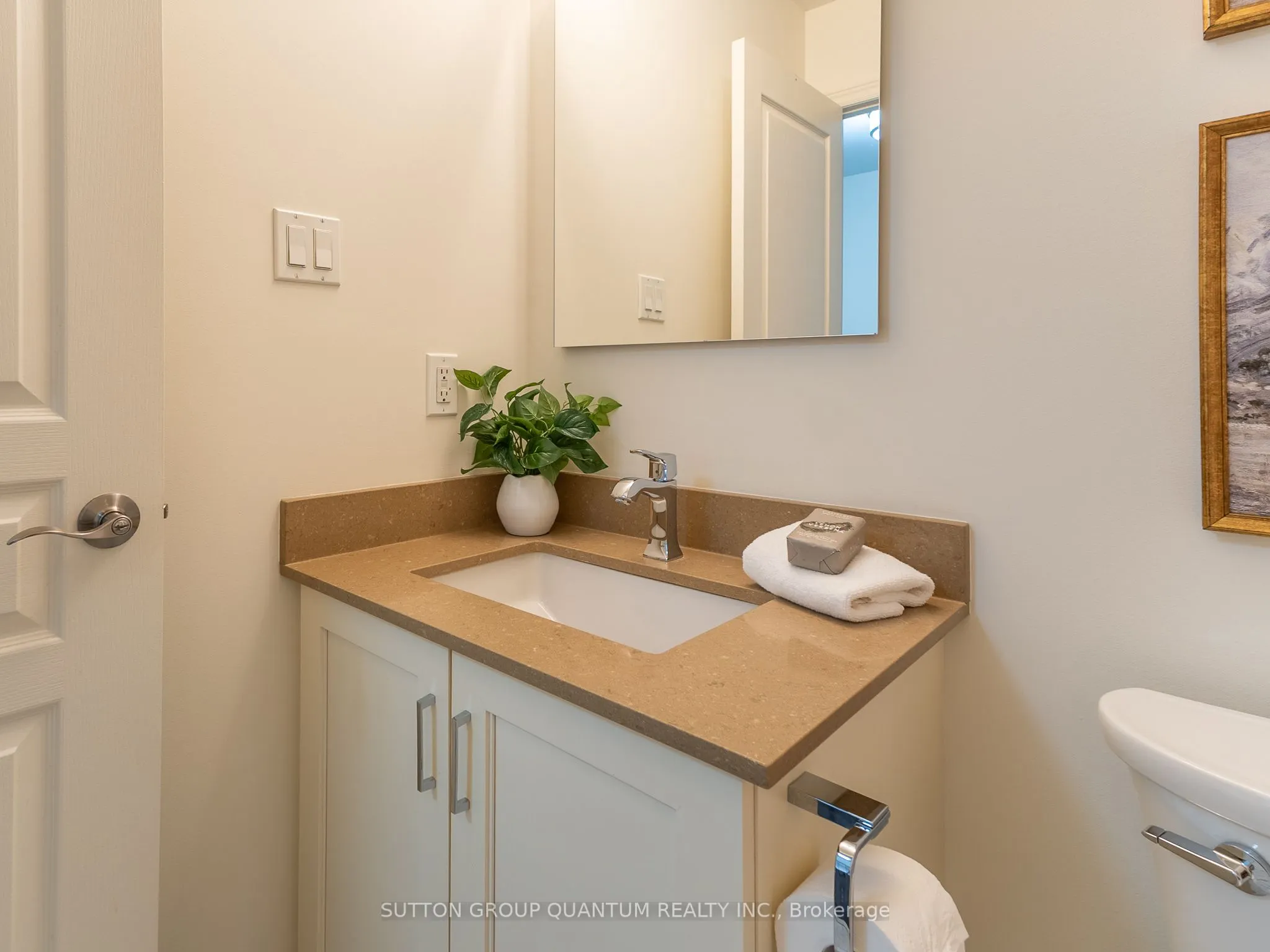 50 Rosewood Avenue, #23