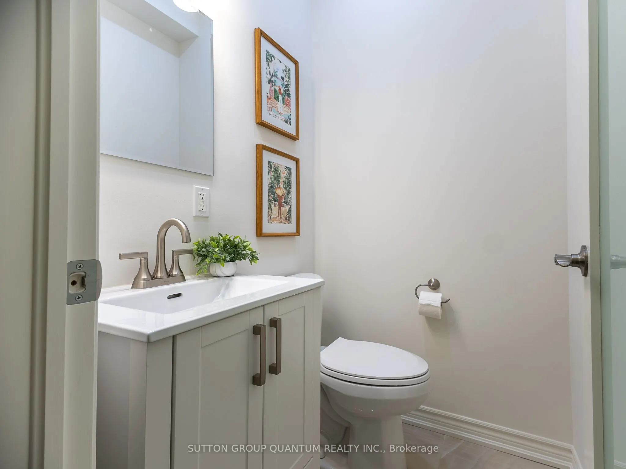 50 Rosewood Avenue, #23