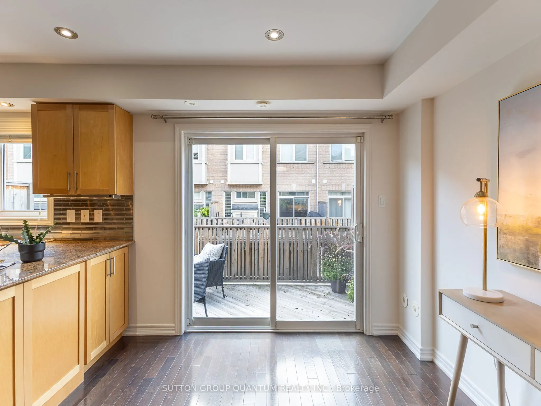 50 Rosewood Avenue, #23