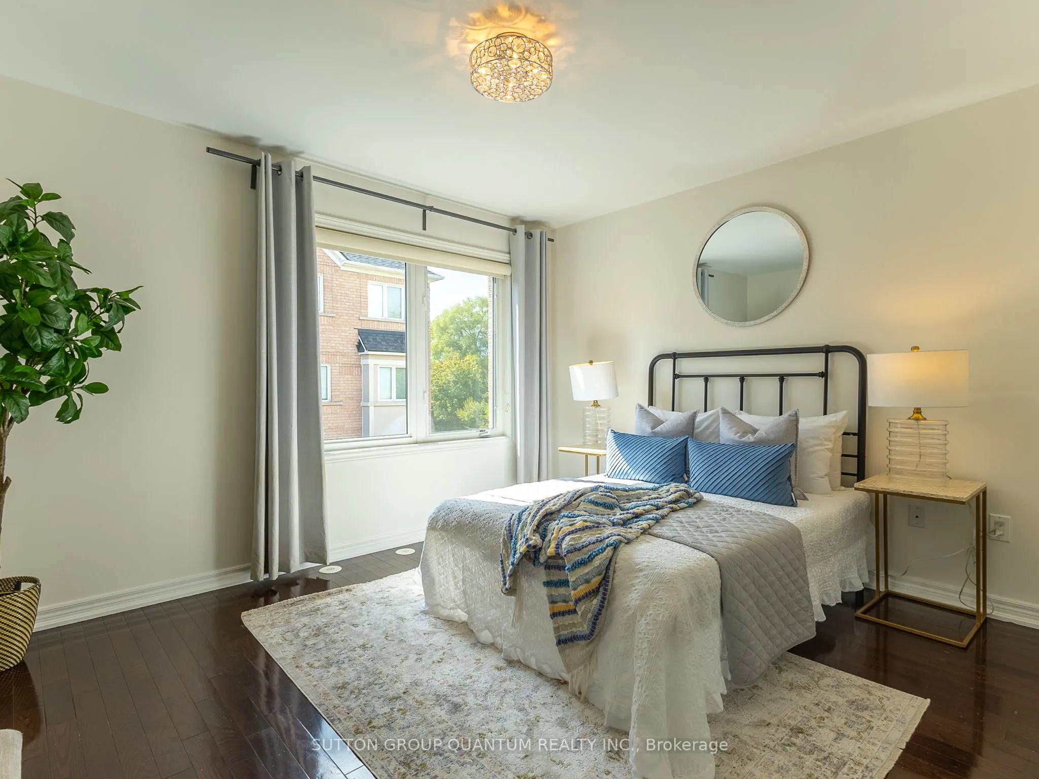 50 Rosewood Avenue, #23