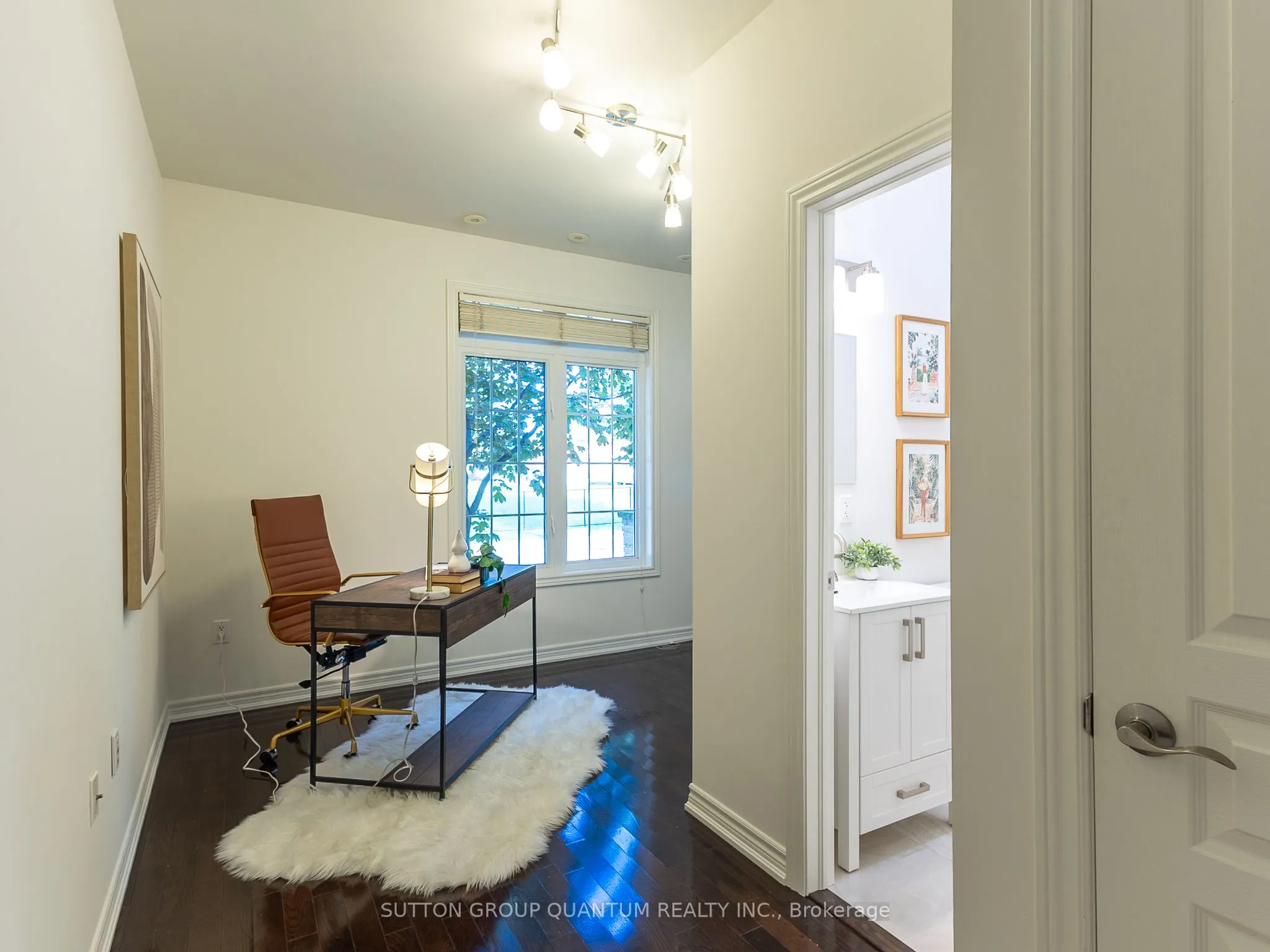 50 Rosewood Avenue, #23