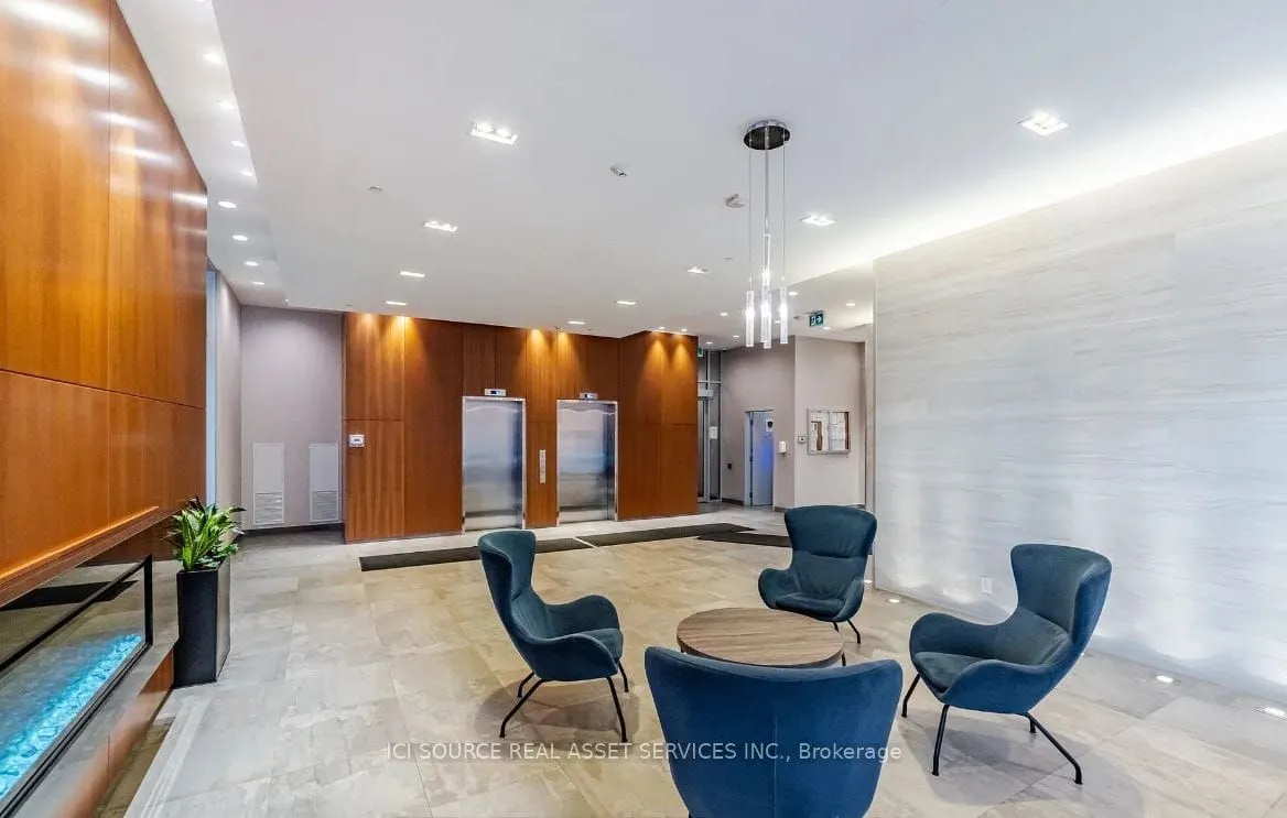 2800 Keele Street, #204