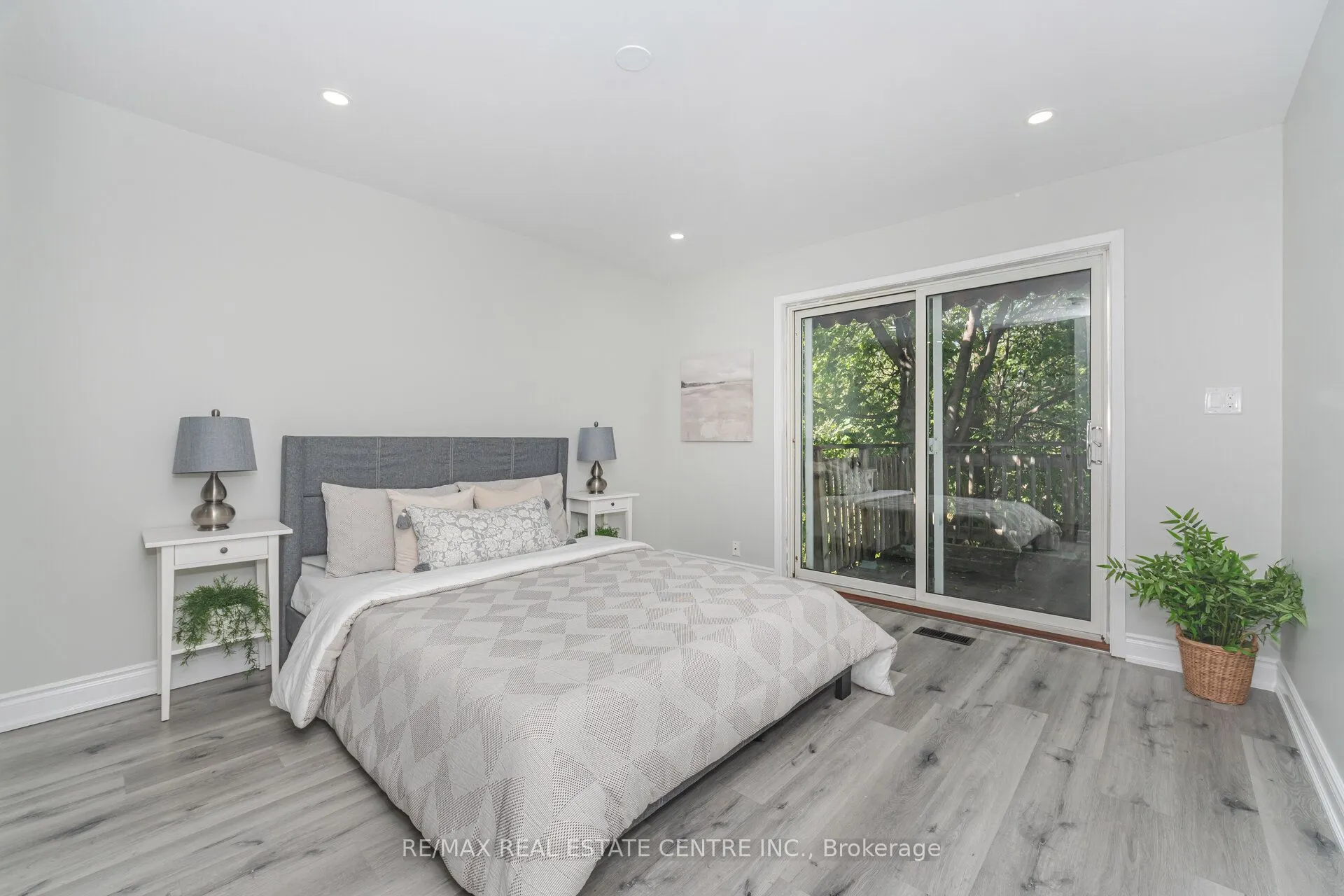 34 windermere Court